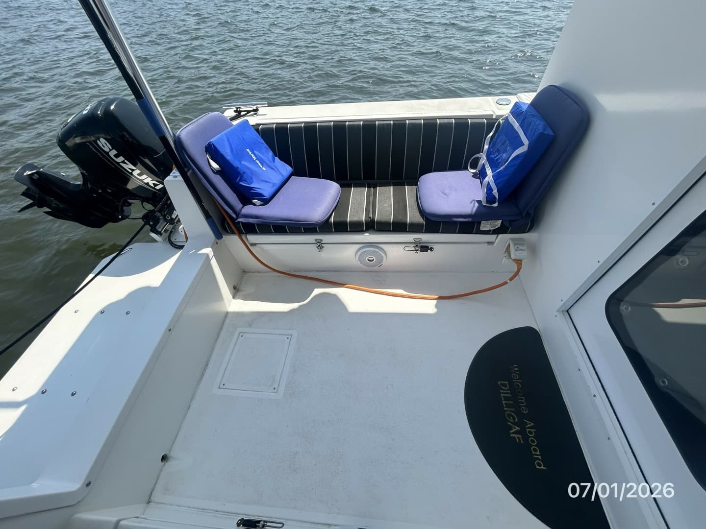35' Great Harbour aftdeck port