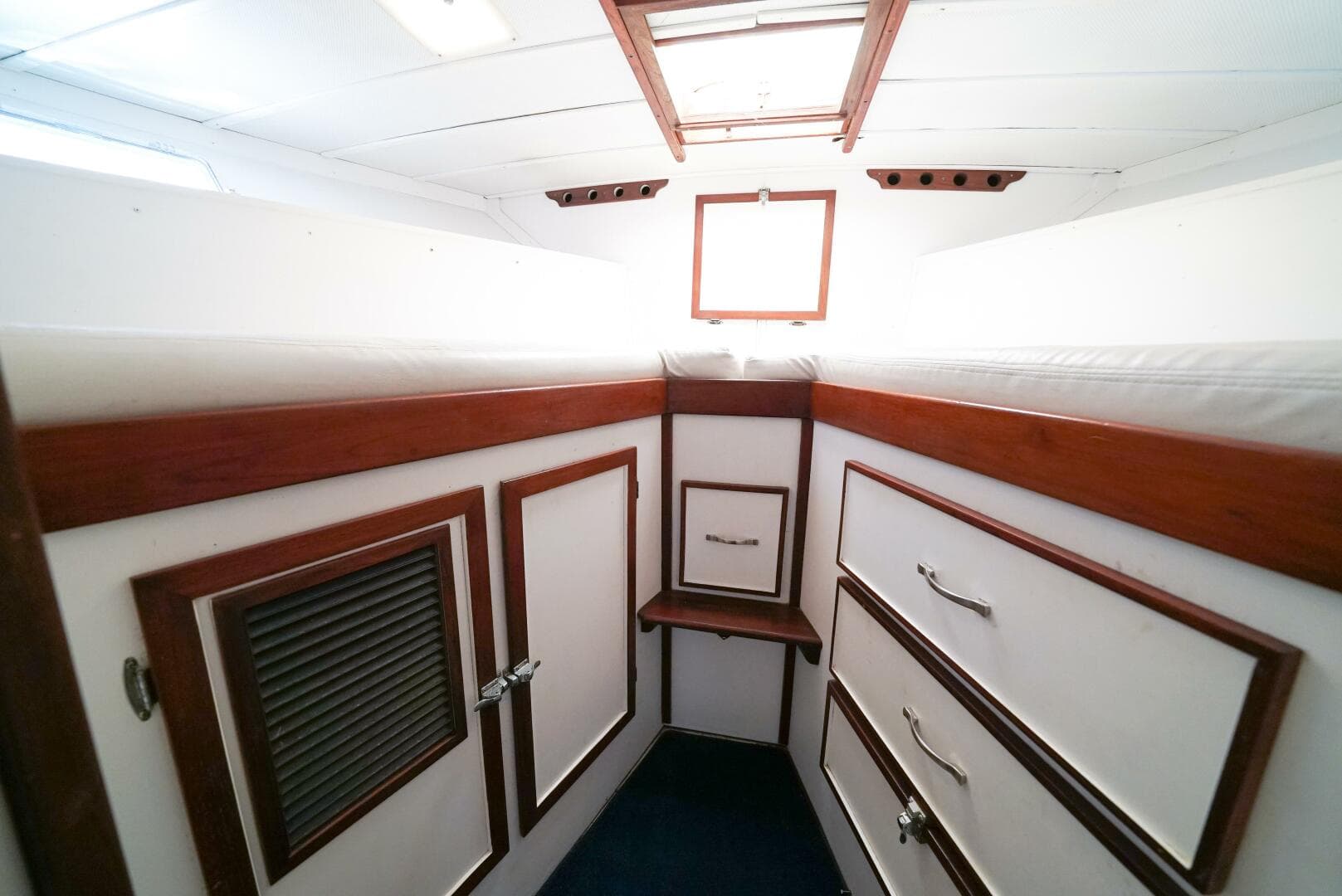 1979 Trojan 45 Convertible Hook'em