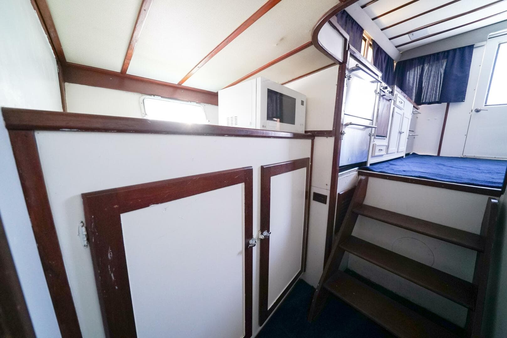 1979 Trojan 45 Convertible Hook'em