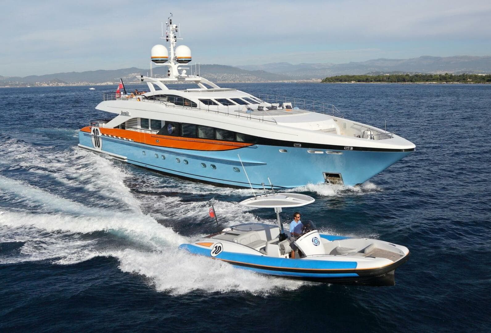 2011 Heesen Yachts Heesen 3700