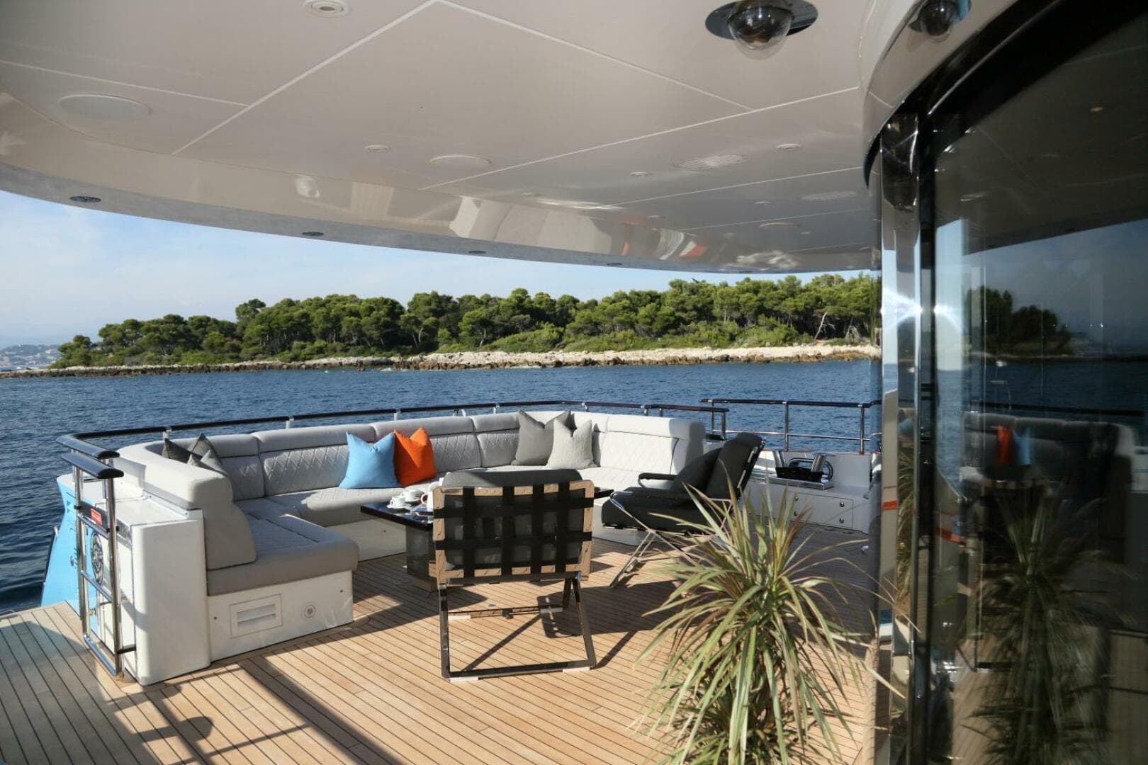 2011 Heesen Yachts Heesen 3700