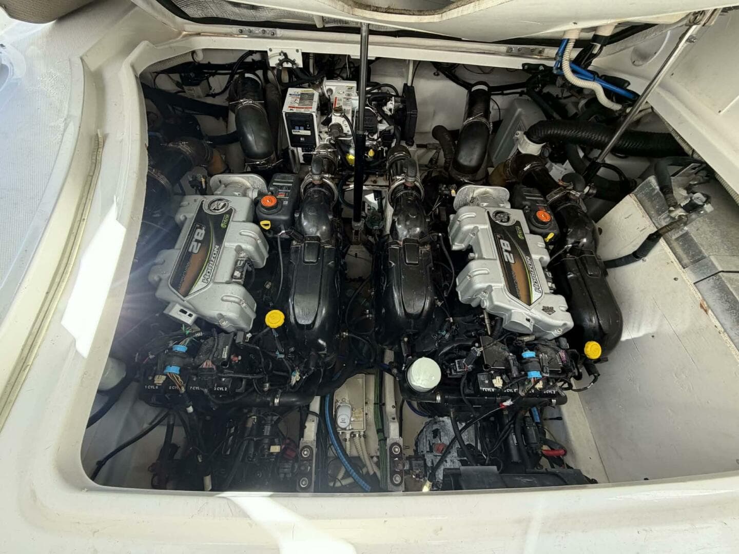 2016 Sea Ray 350 Sundancer