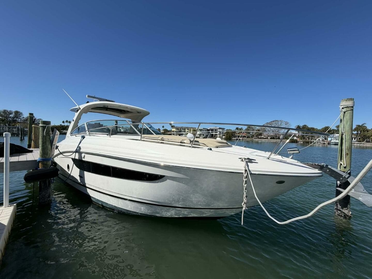 2016 Sea Ray 350 Sundancer