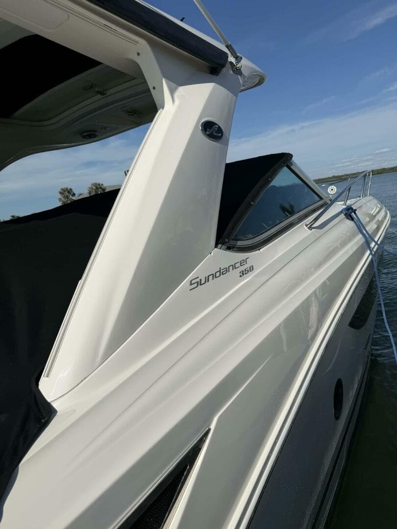 2016 Sea Ray 350 Sundancer