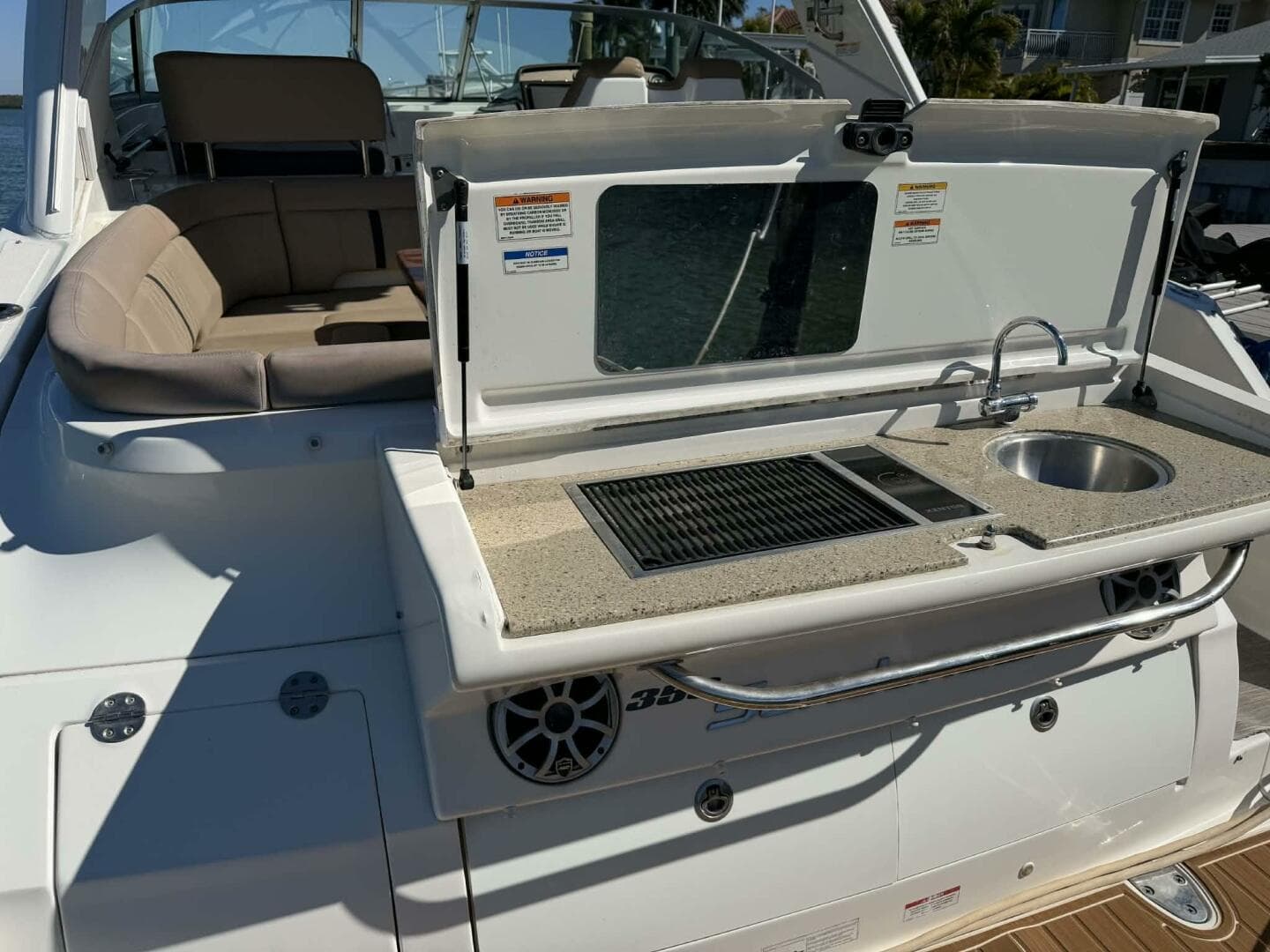 2016 Sea Ray 350 Sundancer