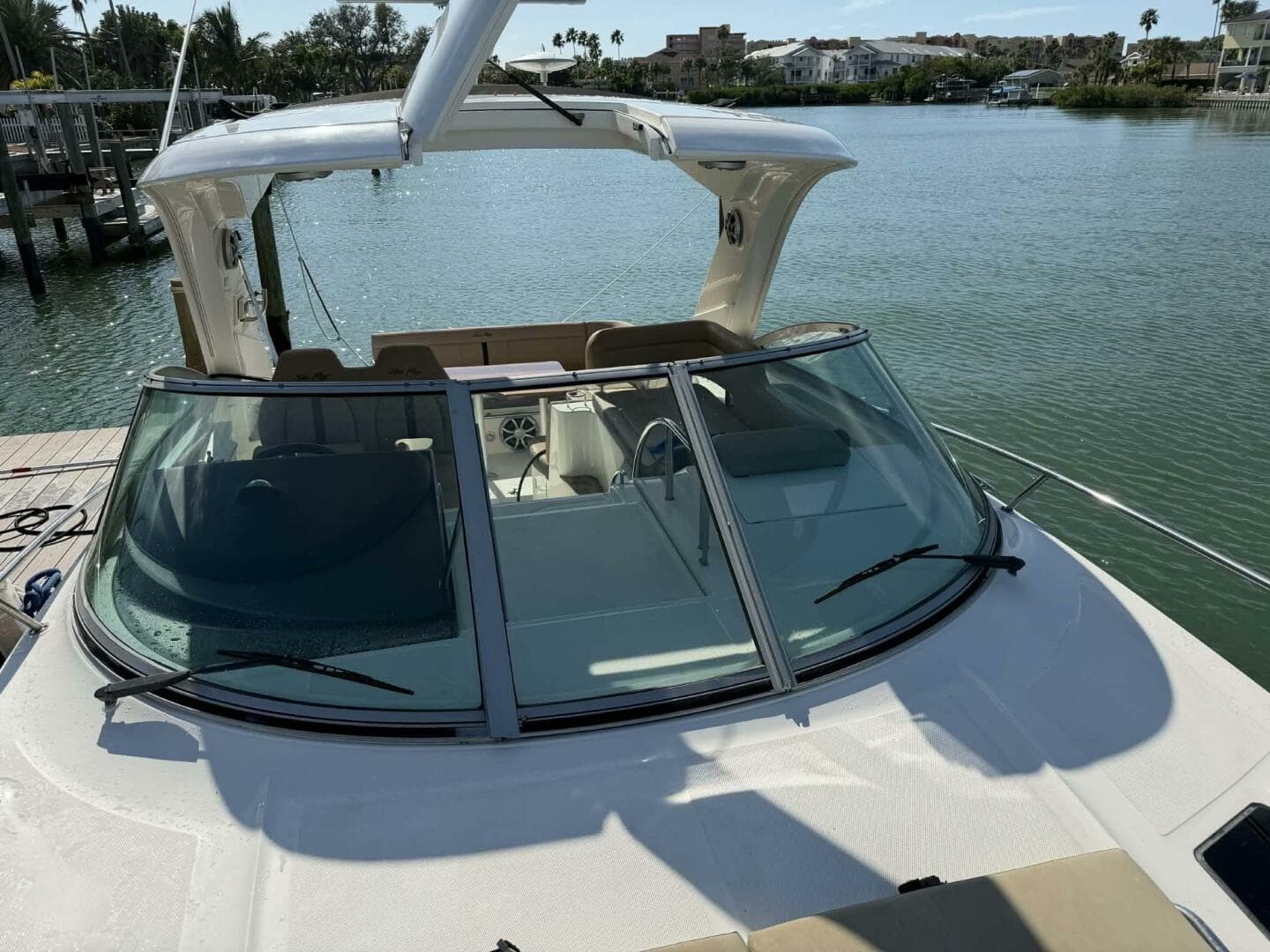 2016 Sea Ray 350 Sundancer