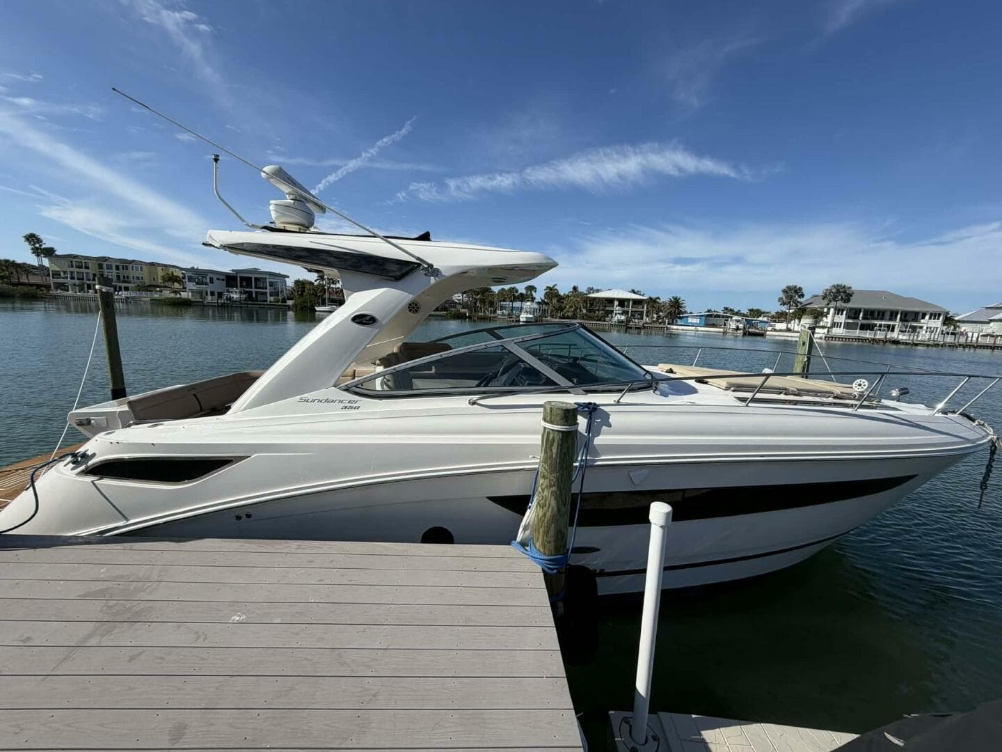 2016 Sea Ray 350 Sundancer