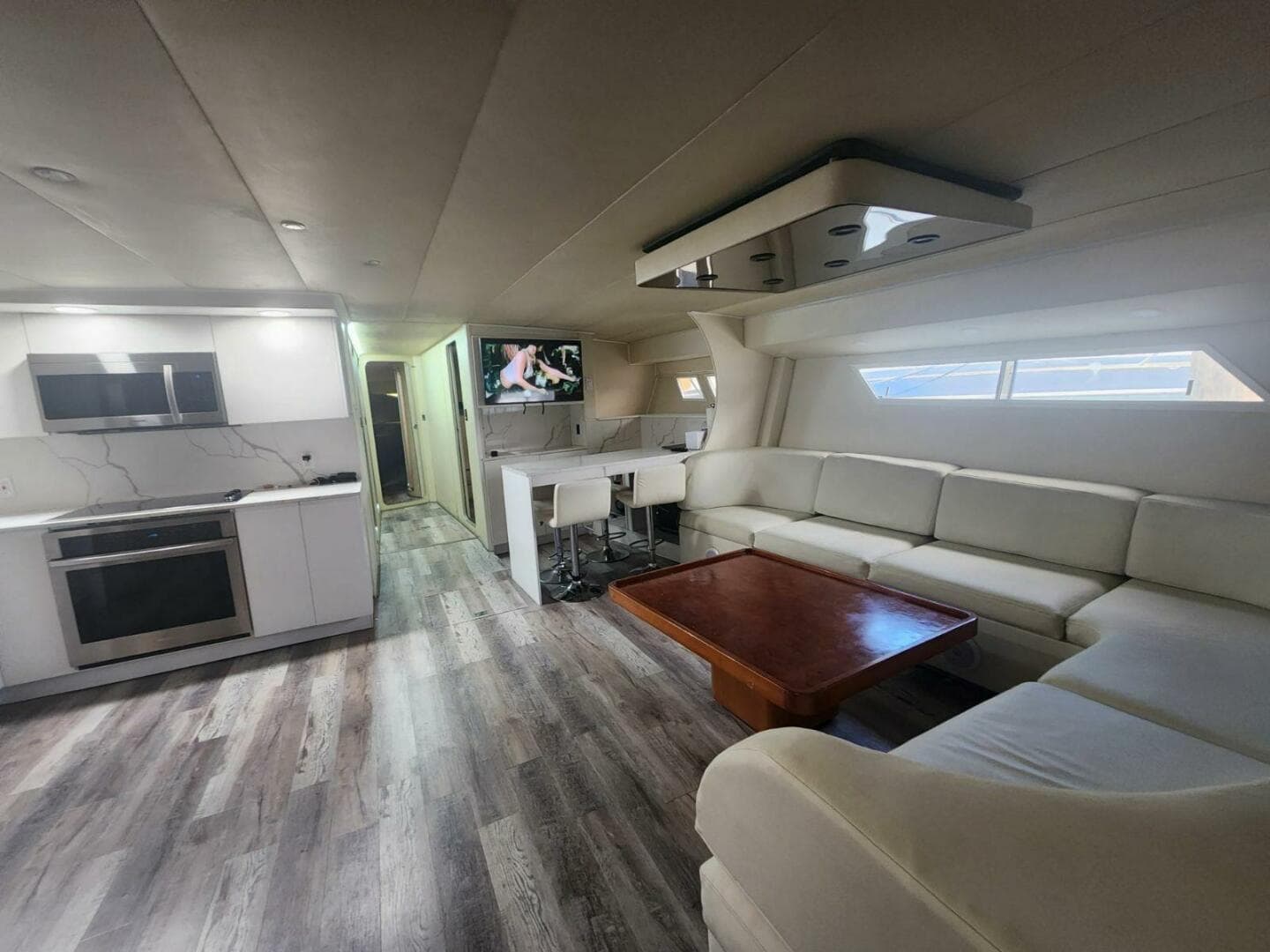 1984 Infiniti Express