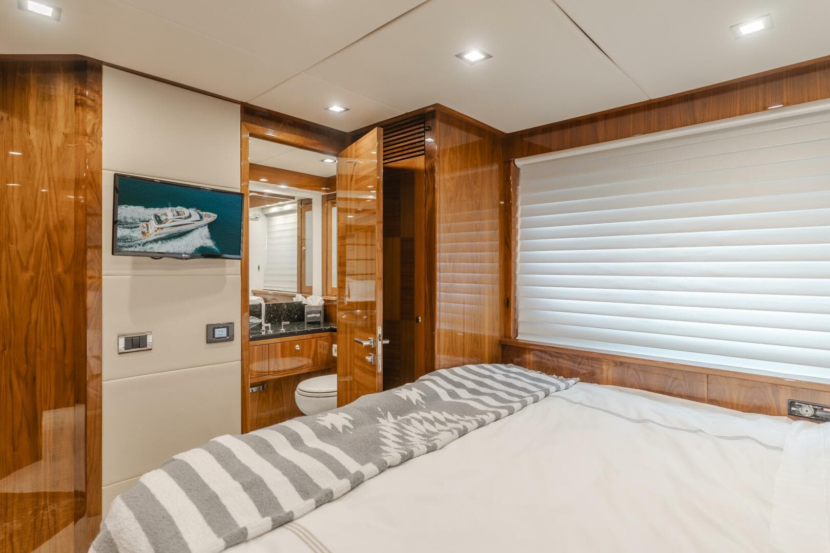 2011 Sunseeker 88