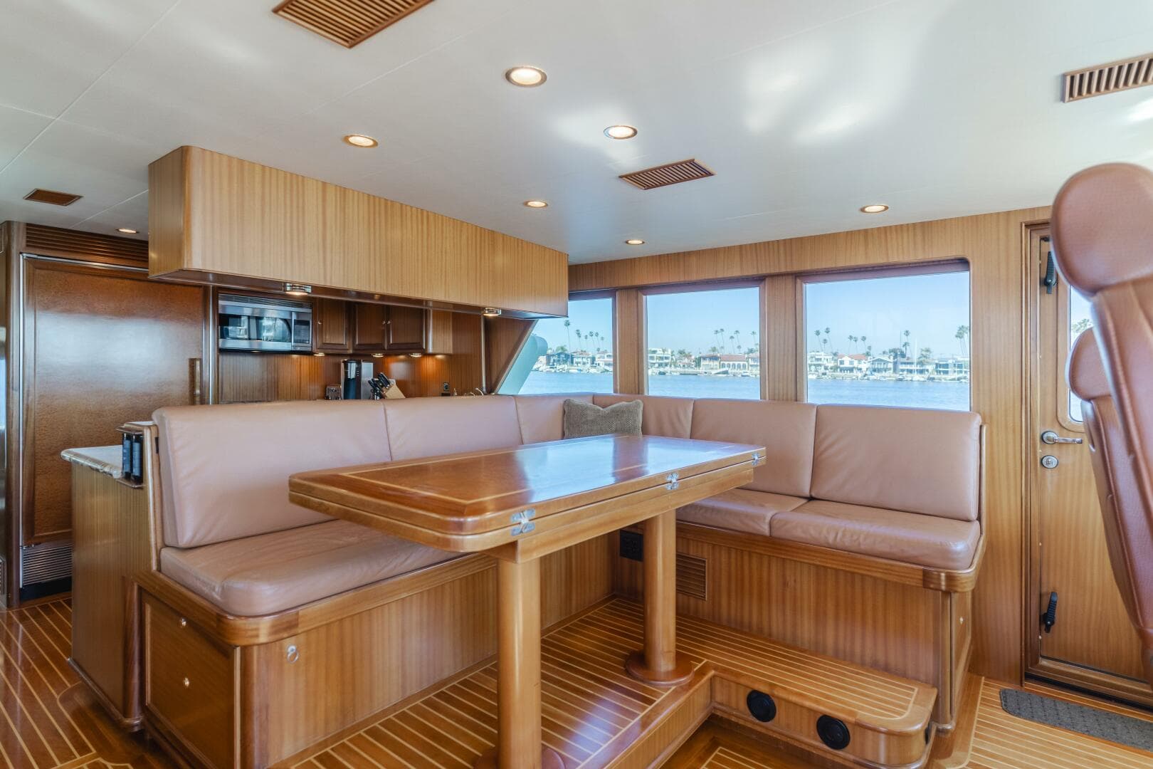 2007 Grand Alaskan Enclosed Bridge CPMY