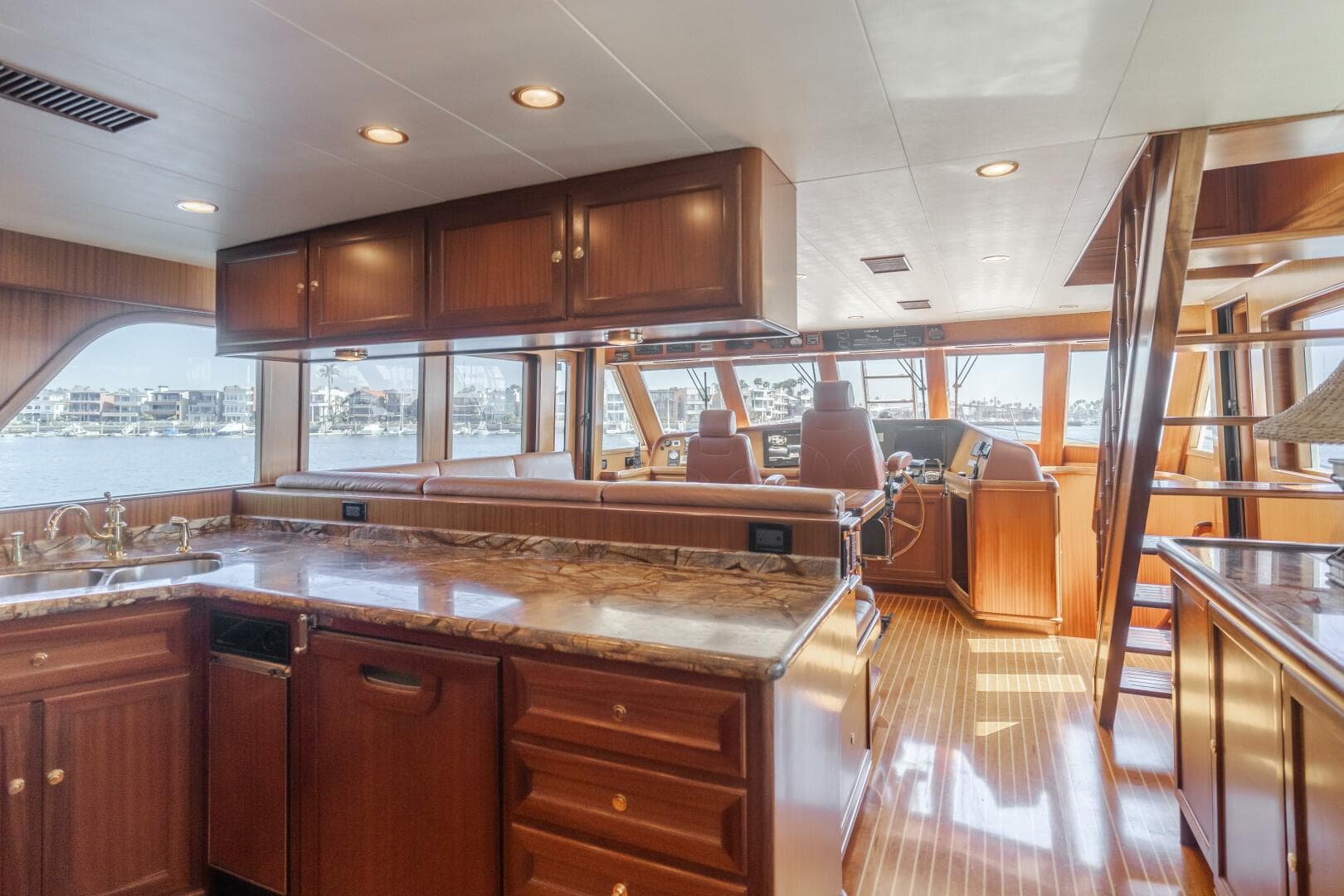 2007 Grand Alaskan Enclosed Bridge CPMY