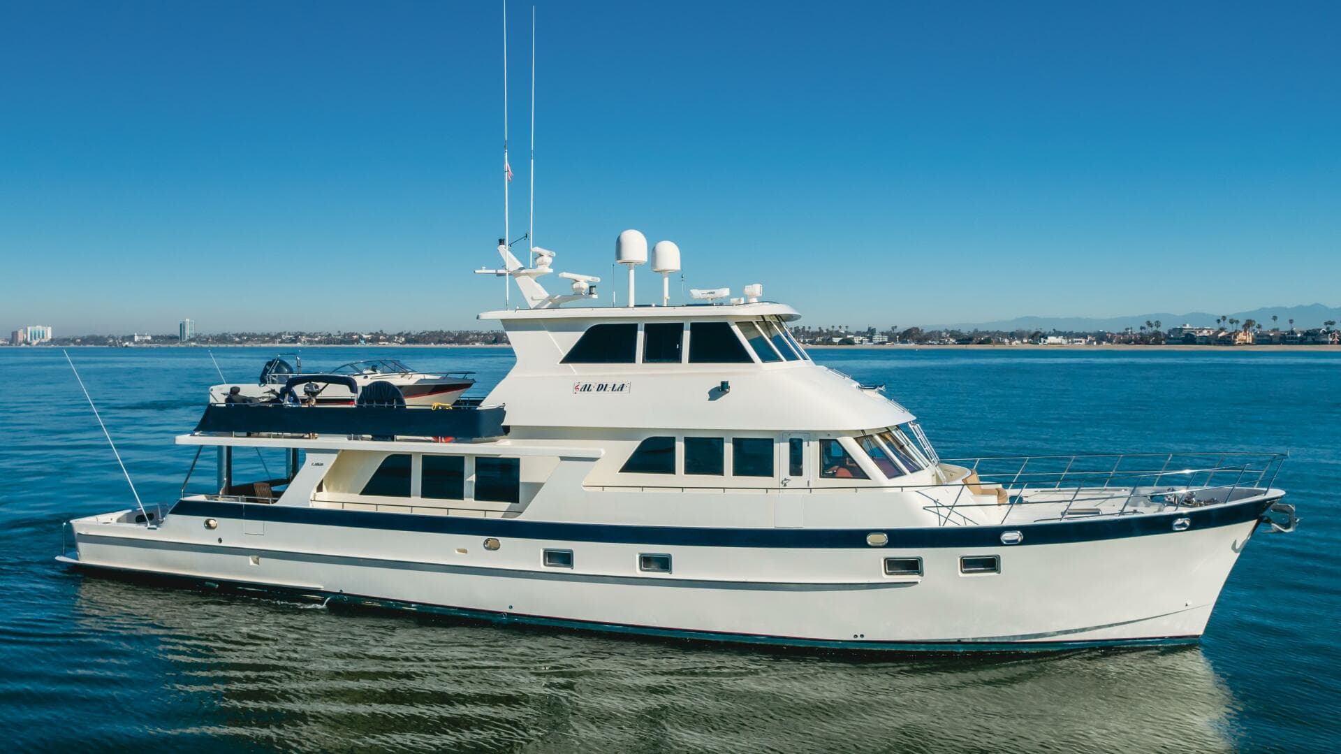 2007 Grand Alaskan Enclosed Bridge CPMY