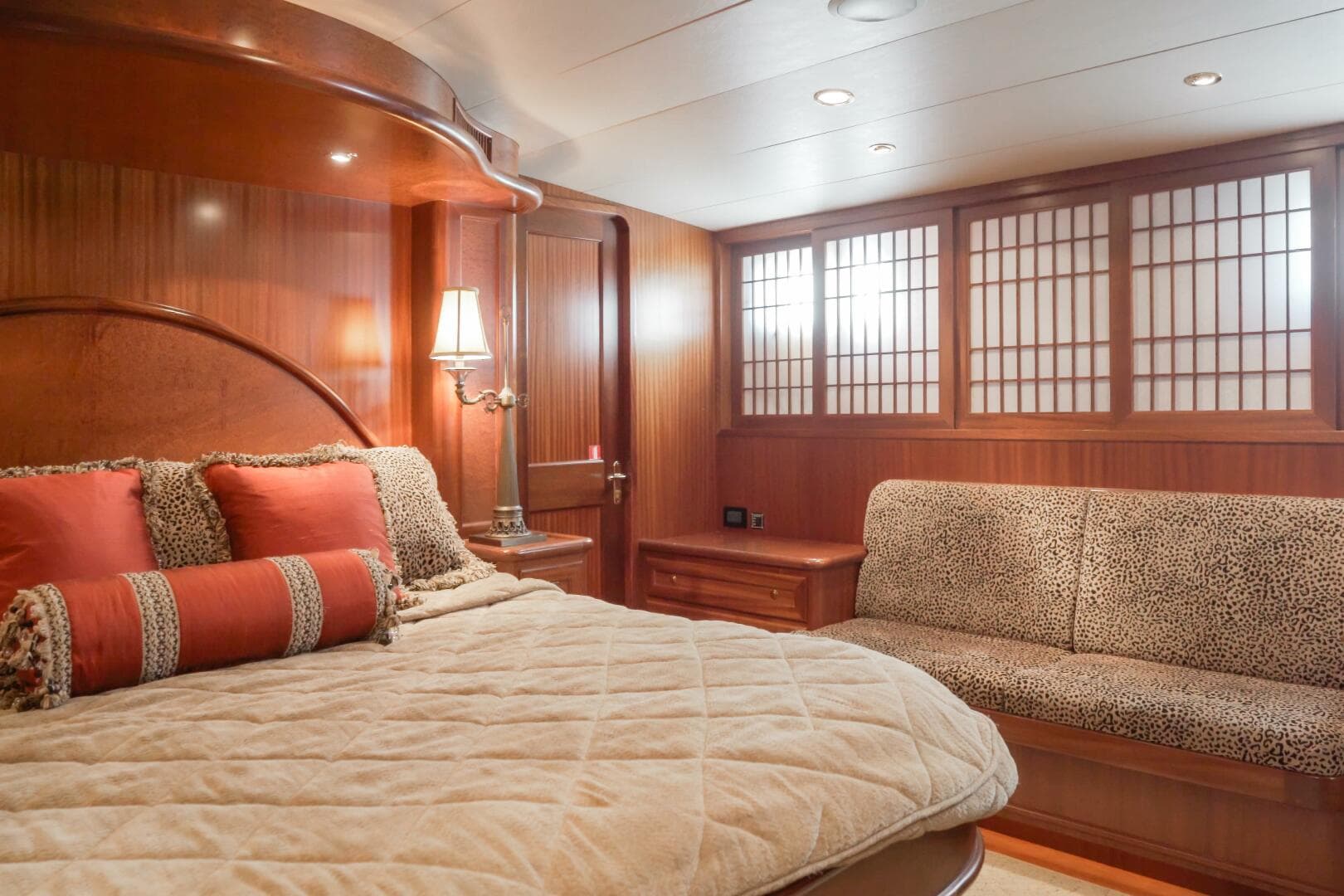 2007 Grand Alaskan Enclosed Bridge CPMY