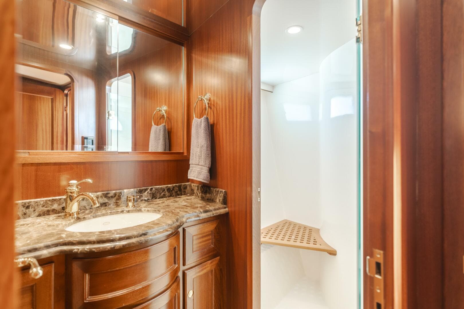 2007 Grand Alaskan Enclosed Bridge CPMY