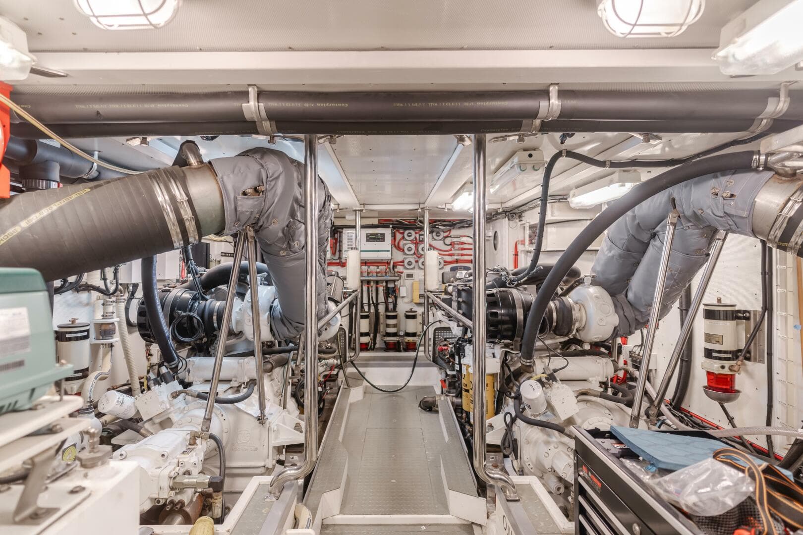 2007 Grand Alaskan Enclosed Bridge CPMY