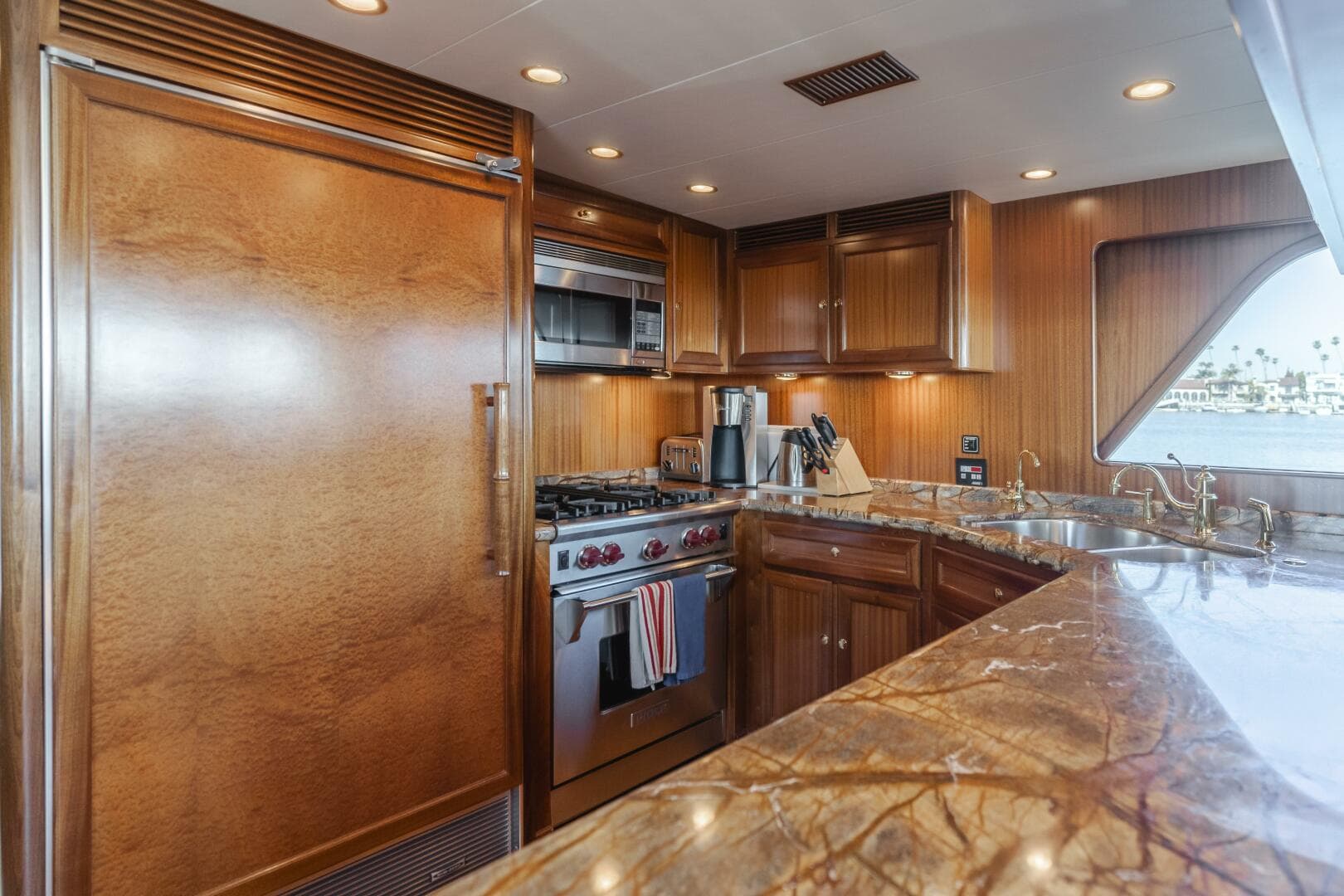 2007 Grand Alaskan Enclosed Bridge CPMY