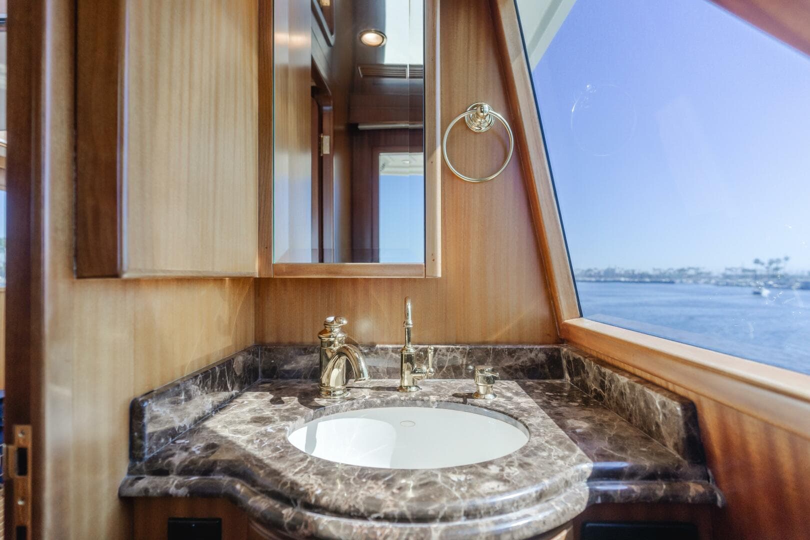 2007 Grand Alaskan Enclosed Bridge CPMY