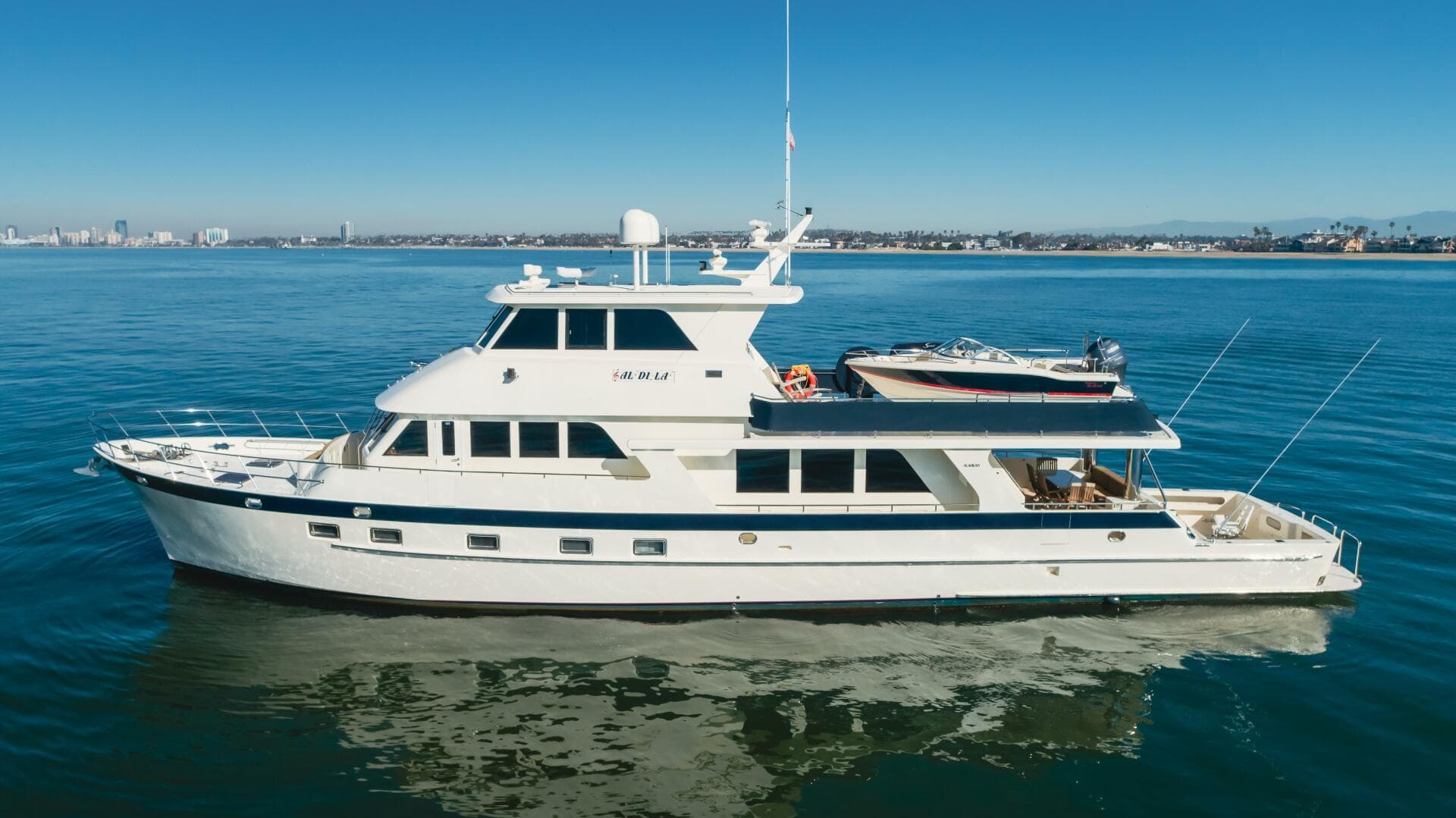 2007 Grand Alaskan Enclosed Bridge CPMY