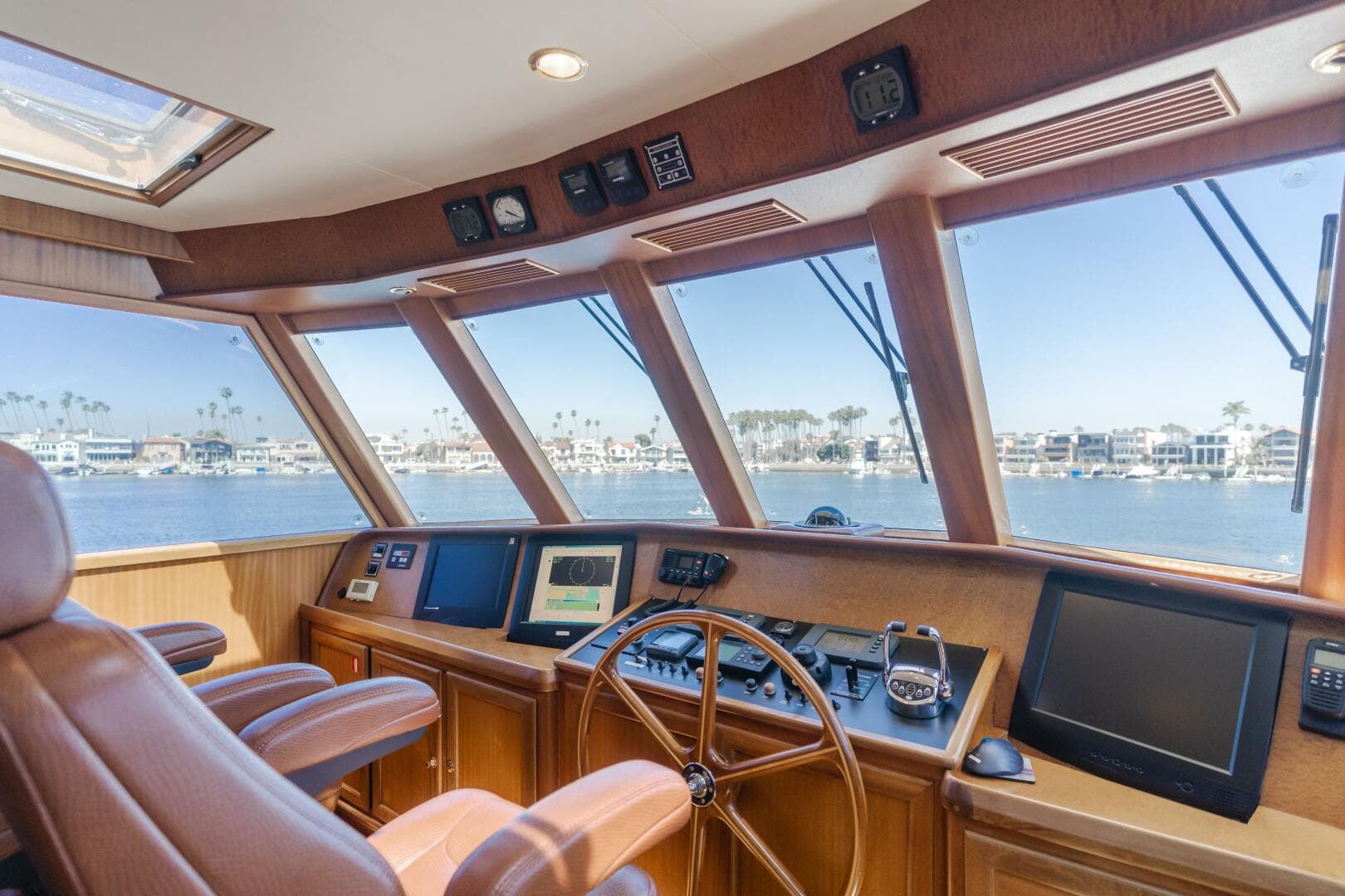 2007 Grand Alaskan Enclosed Bridge CPMY