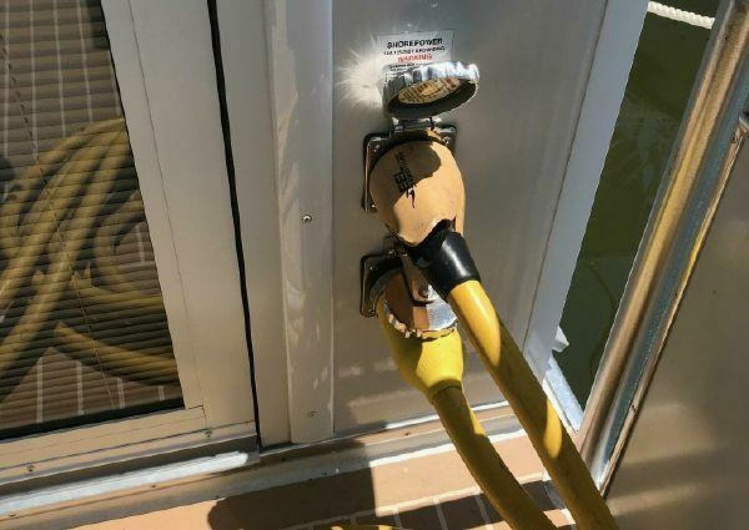 2017 Sumerset Houseboat