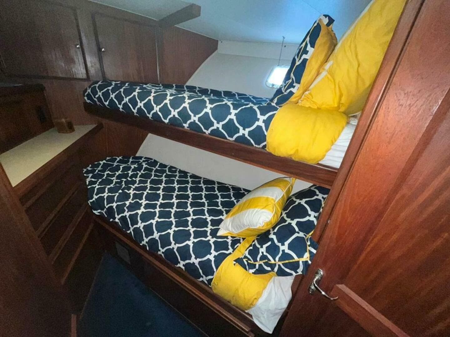 1981 Hatteras 48 Motoryacht