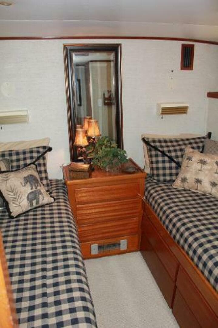 1965 Hatteras Motor Yacht