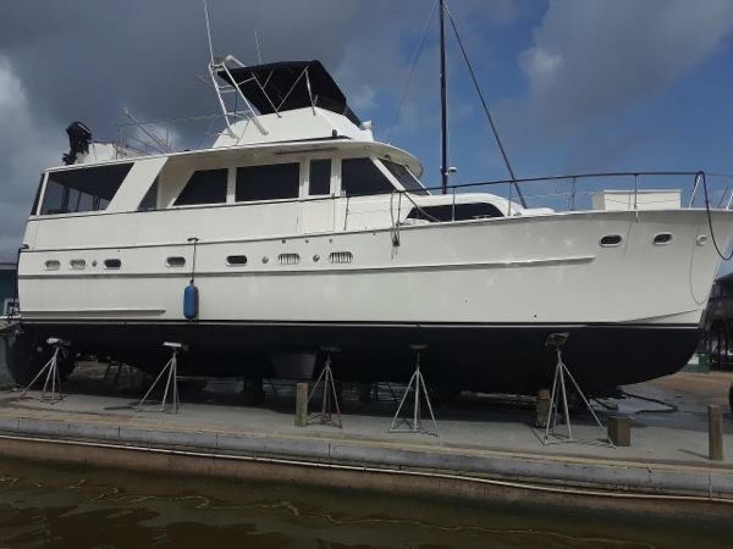 1965 Hatteras Motor Yacht