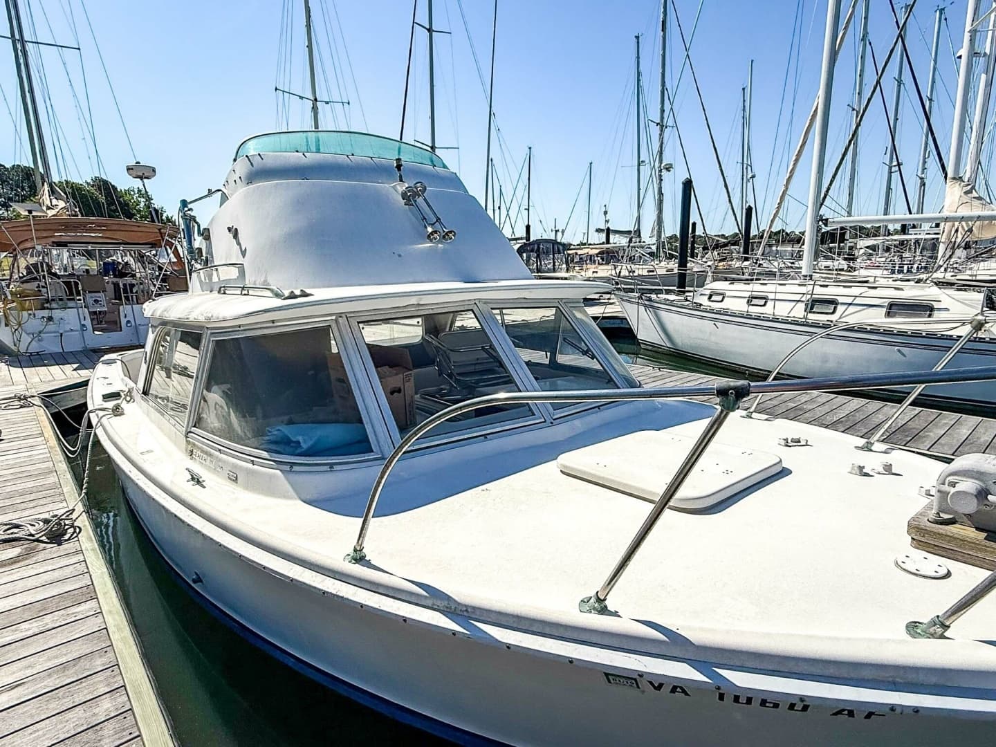 Facing aft flybridge 