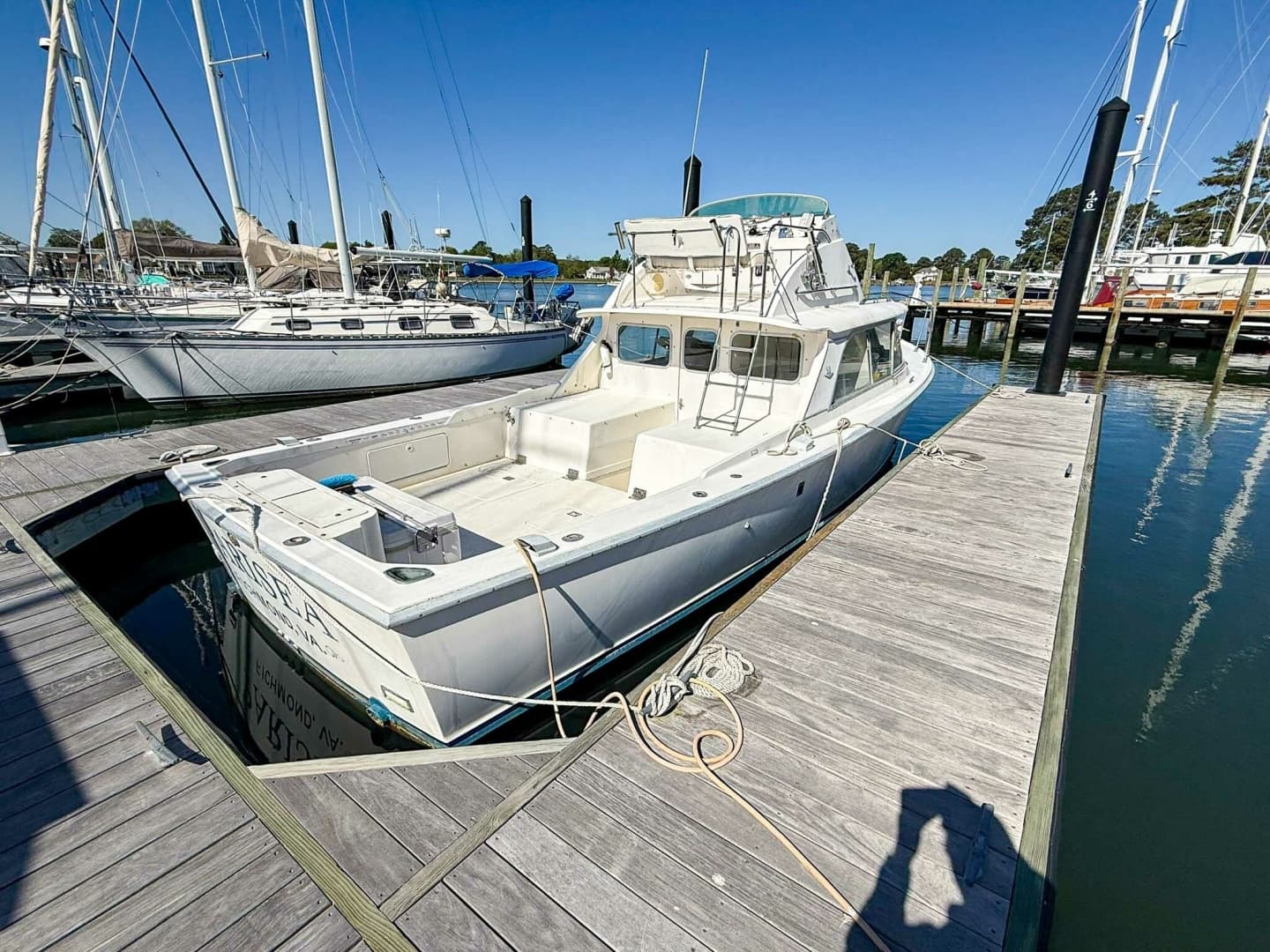 Aft starboard profile 