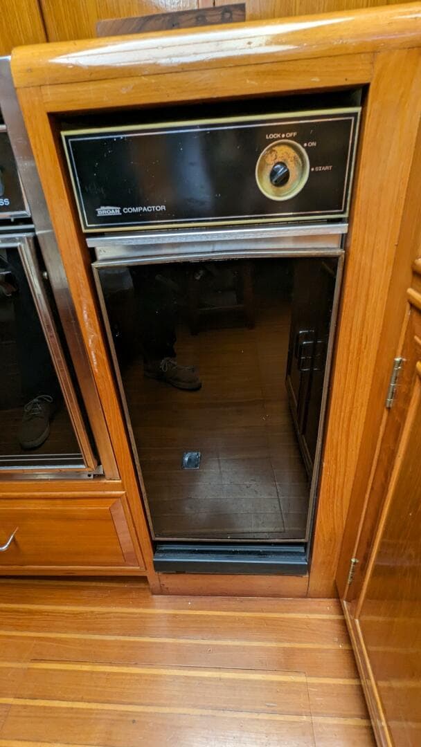 1989 Camargue Motoryacht