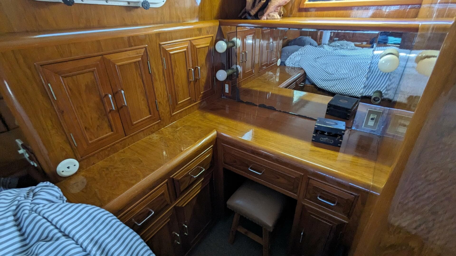 1989 Camargue Motoryacht