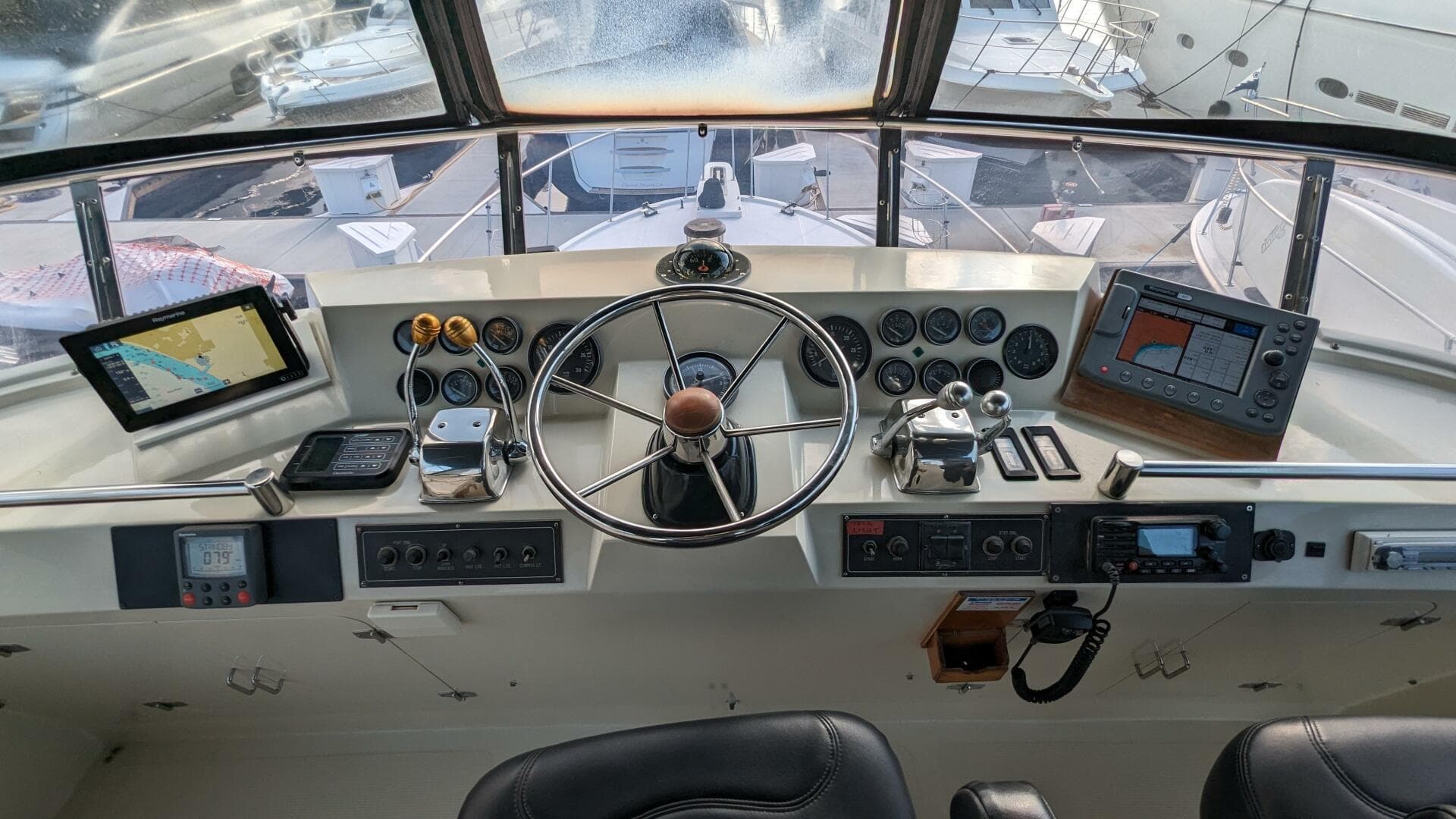 1989 Camargue Motoryacht