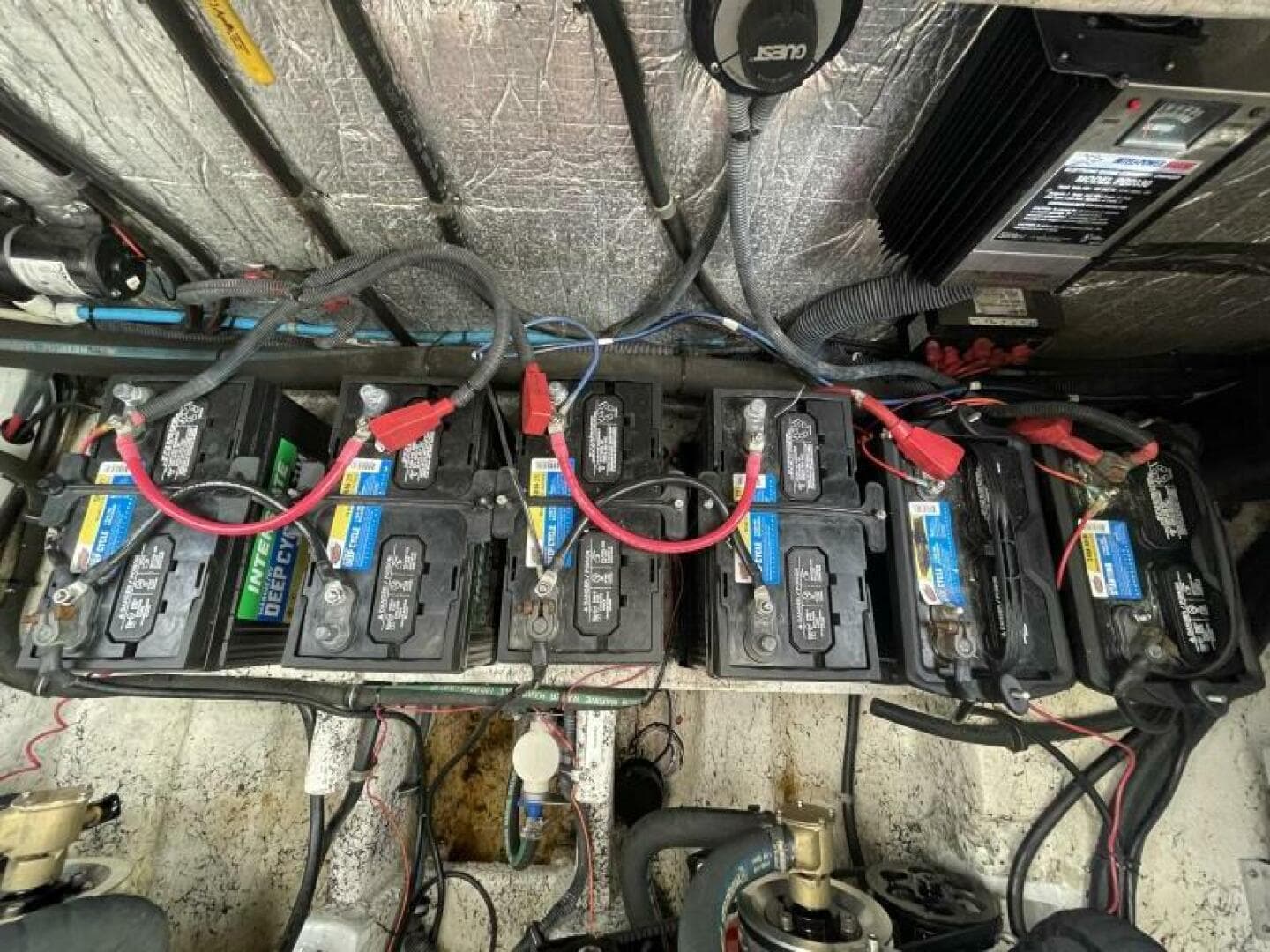 2006 Rinker Express Cruiser