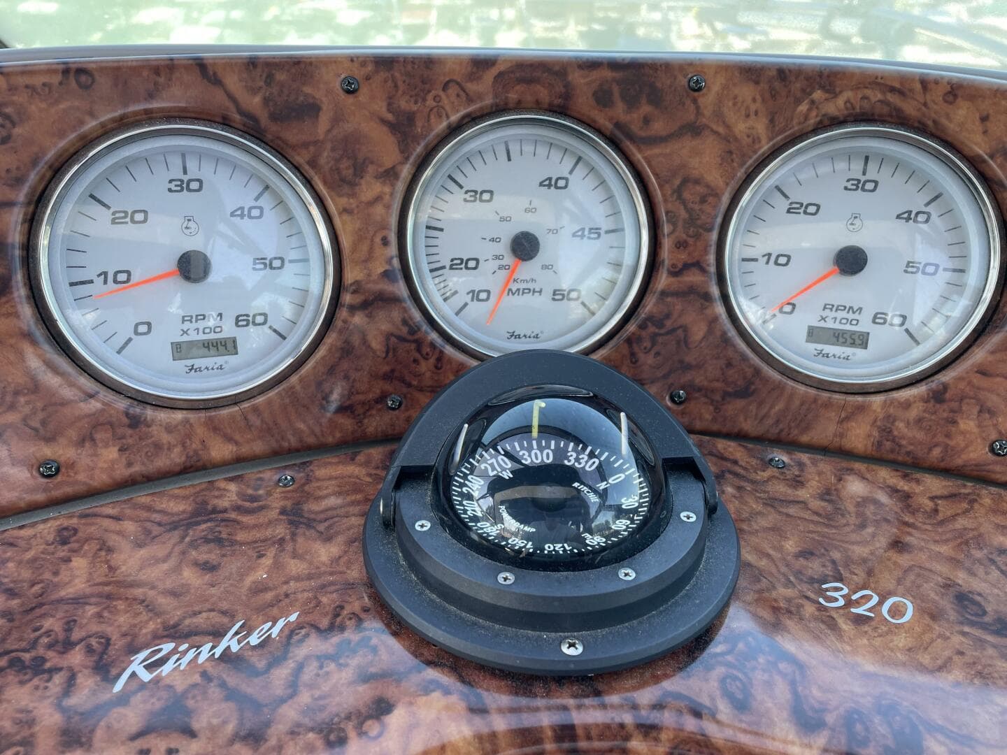 2006 Rinker Express Cruiser