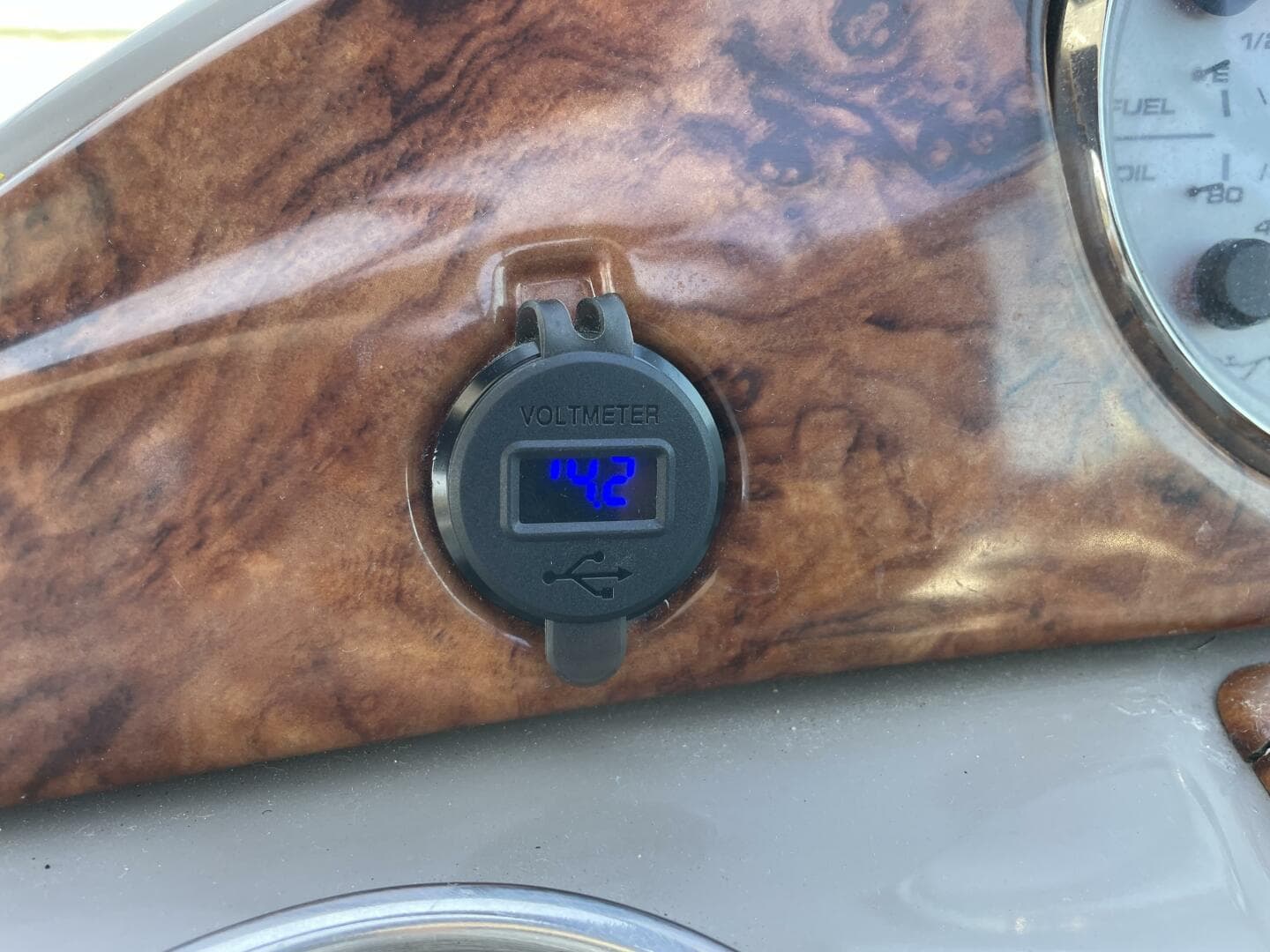 2006 Rinker Express Cruiser