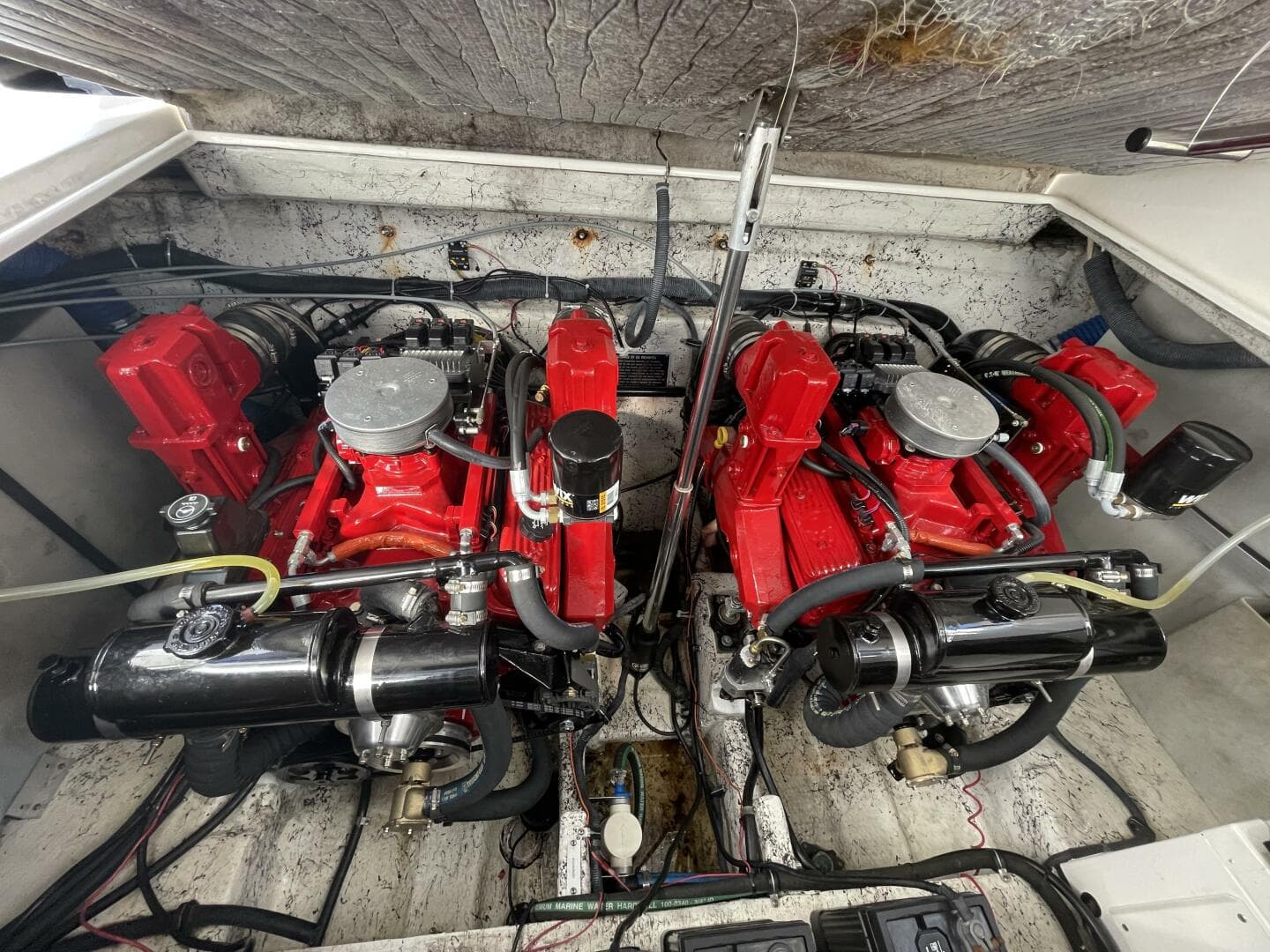 2006 Rinker Express Cruiser