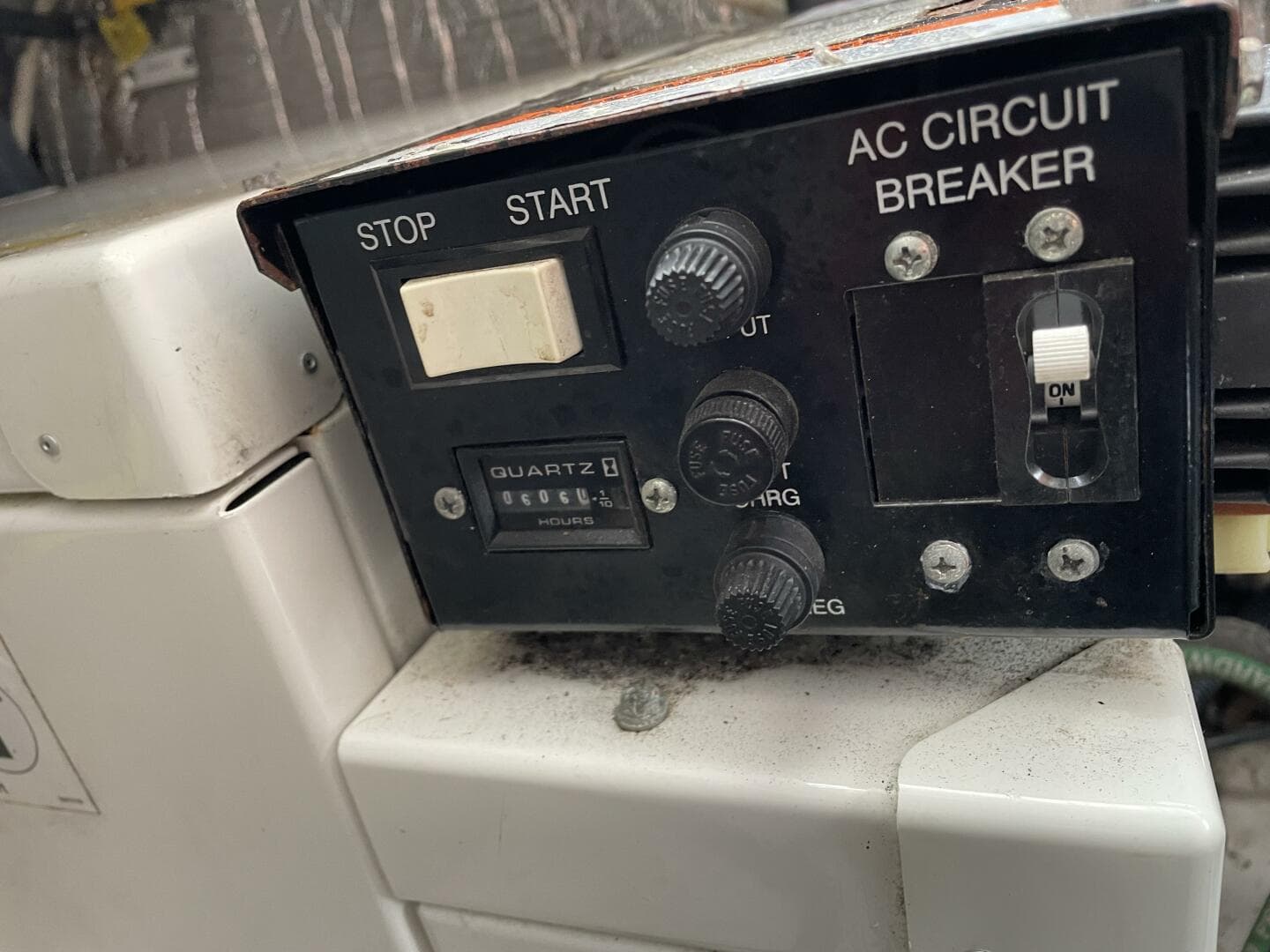 2006 Rinker Express Cruiser