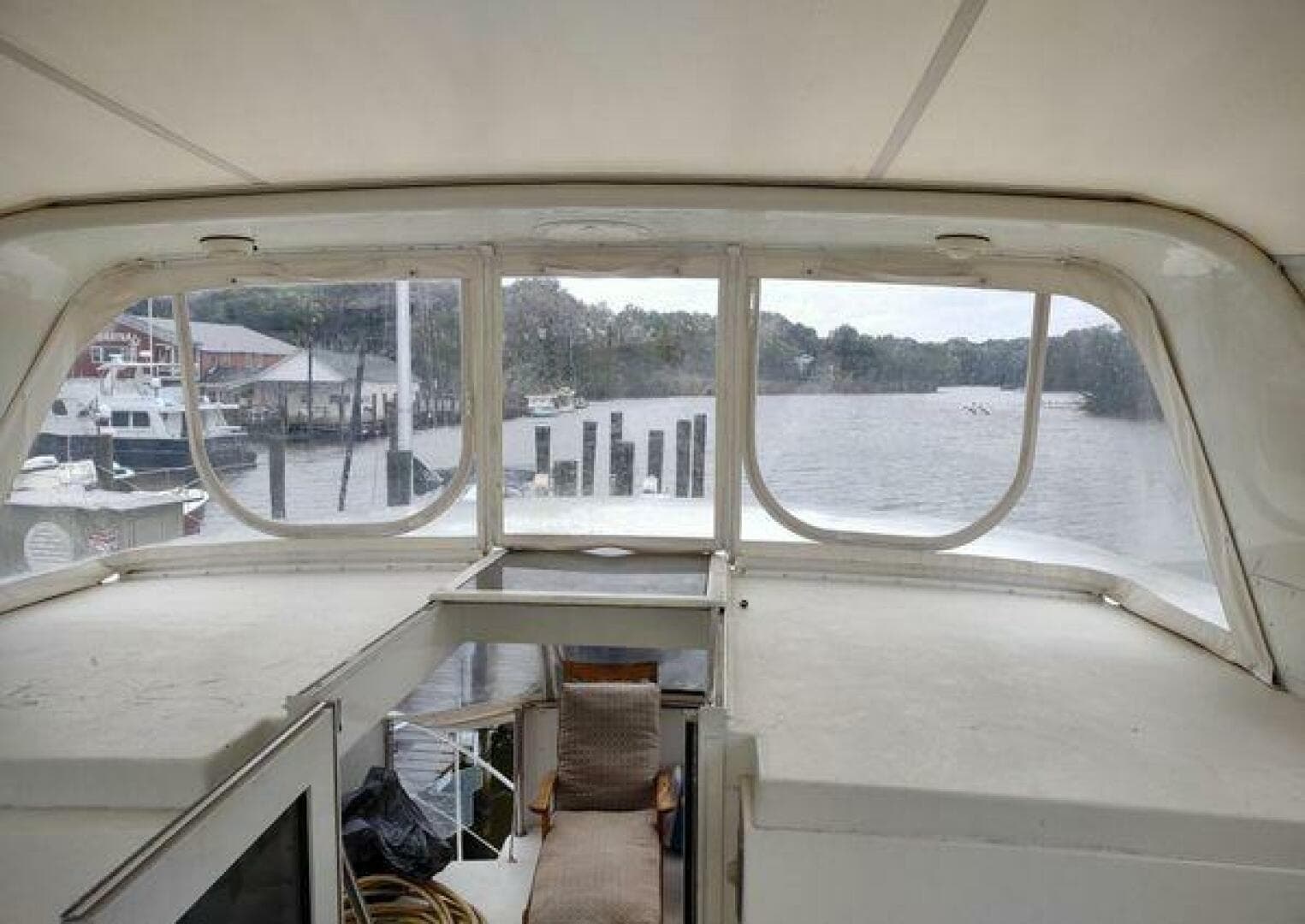 1996 Hatteras 50' Sport Deck