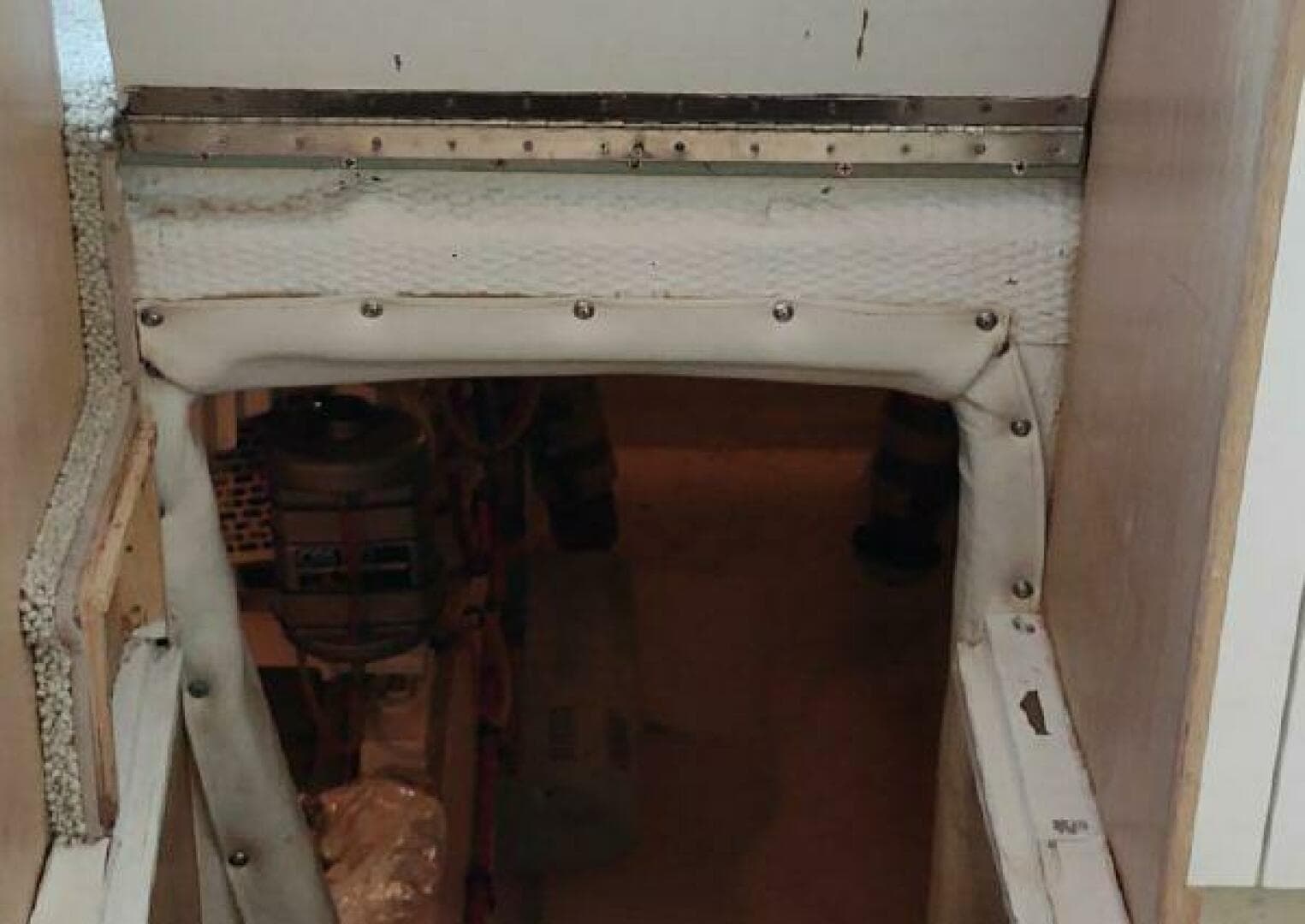 1996 Hatteras 50' Sport Deck