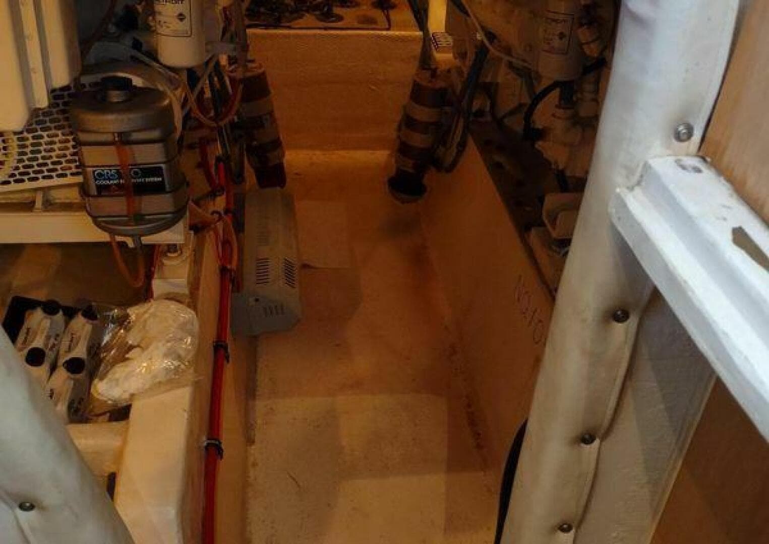 1996 Hatteras 50' Sport Deck