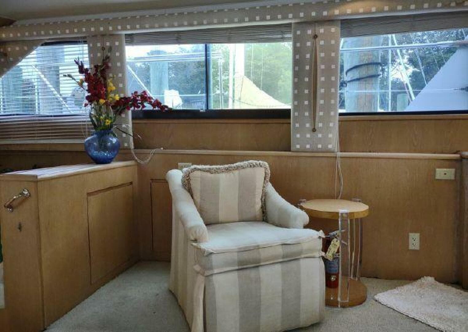 1996 Hatteras 50' Sport Deck