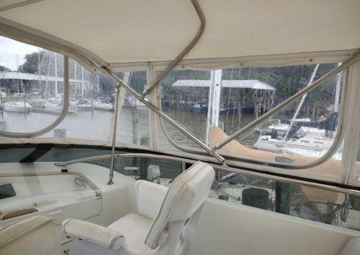 1996 Hatteras 50' Sport Deck