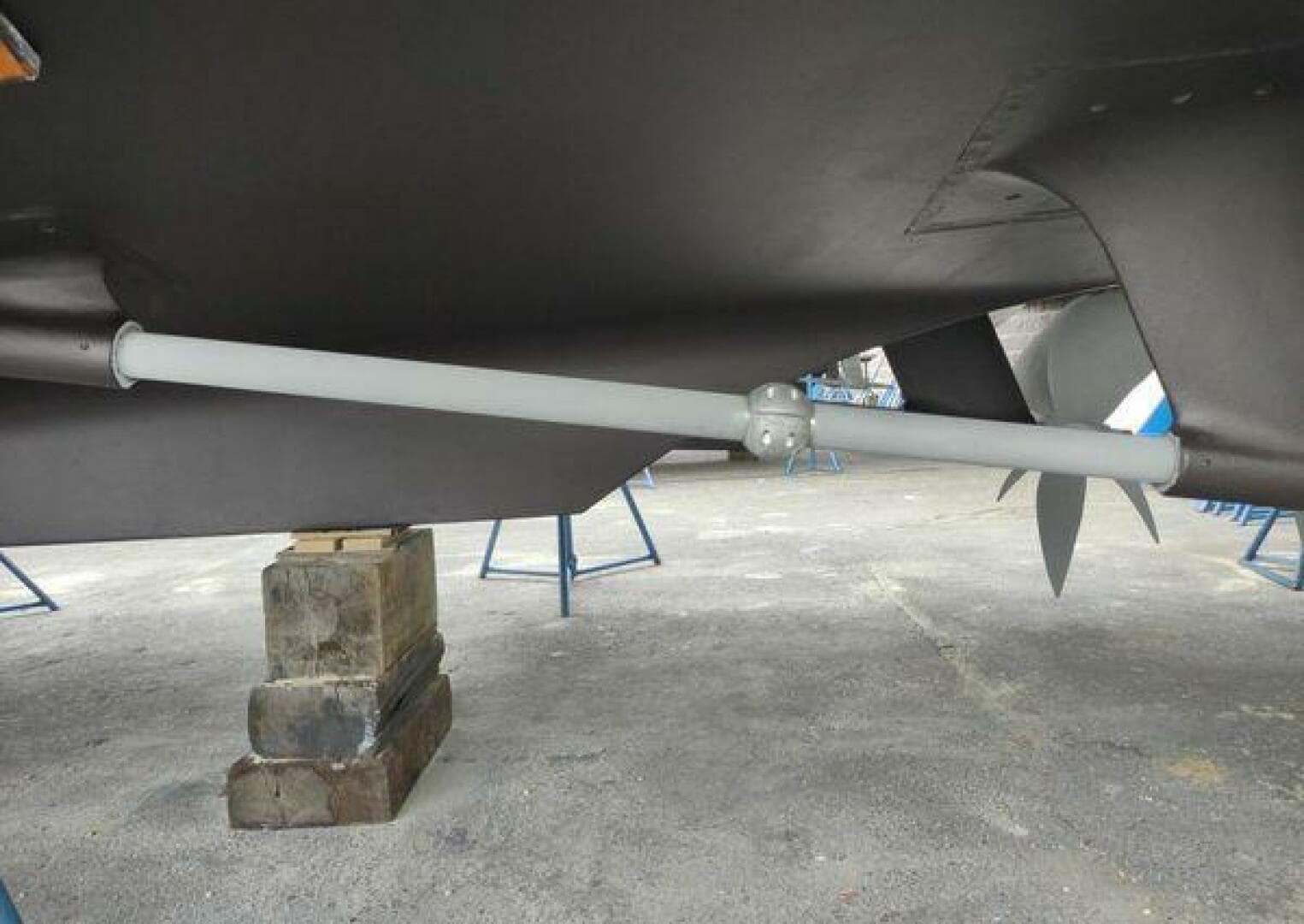 1996 Hatteras 50' Sport Deck