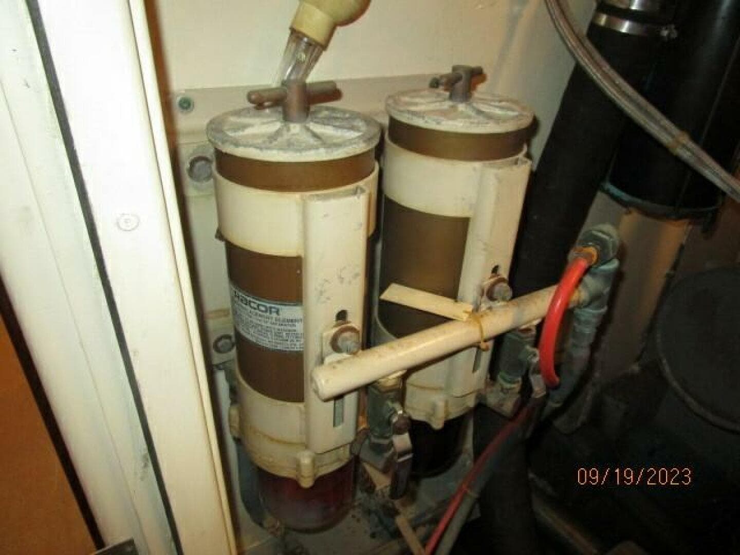 63' Hatteras port Racor fuel filters