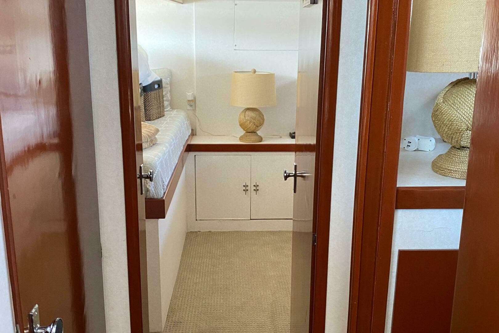 1973 Chris-Craft 47 Commander Flush Deck