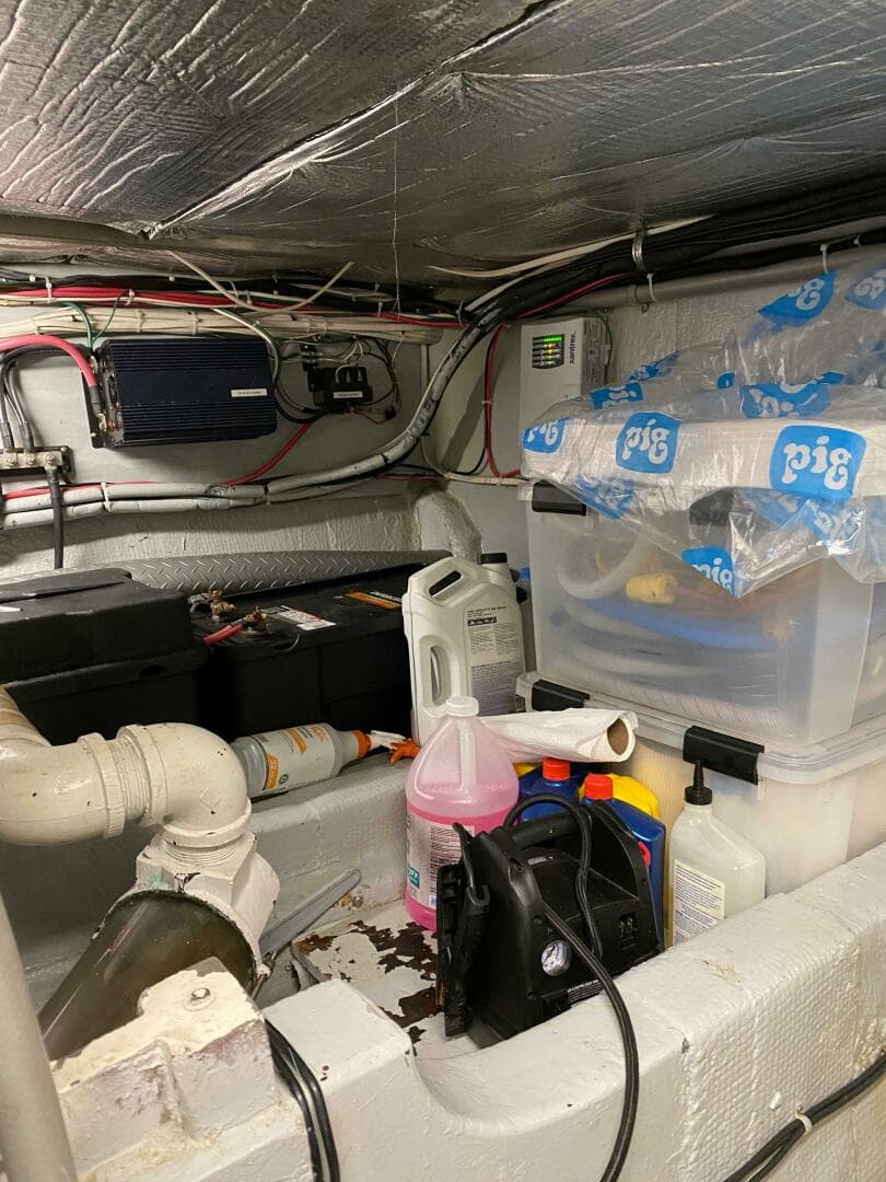 1973 Chris-Craft 47 Commander Flush Deck