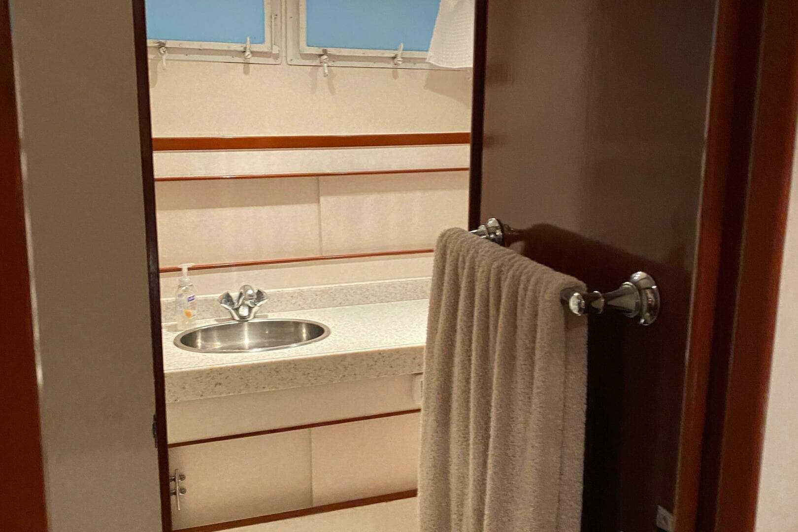 1973 Chris-Craft 47 Commander Flush Deck