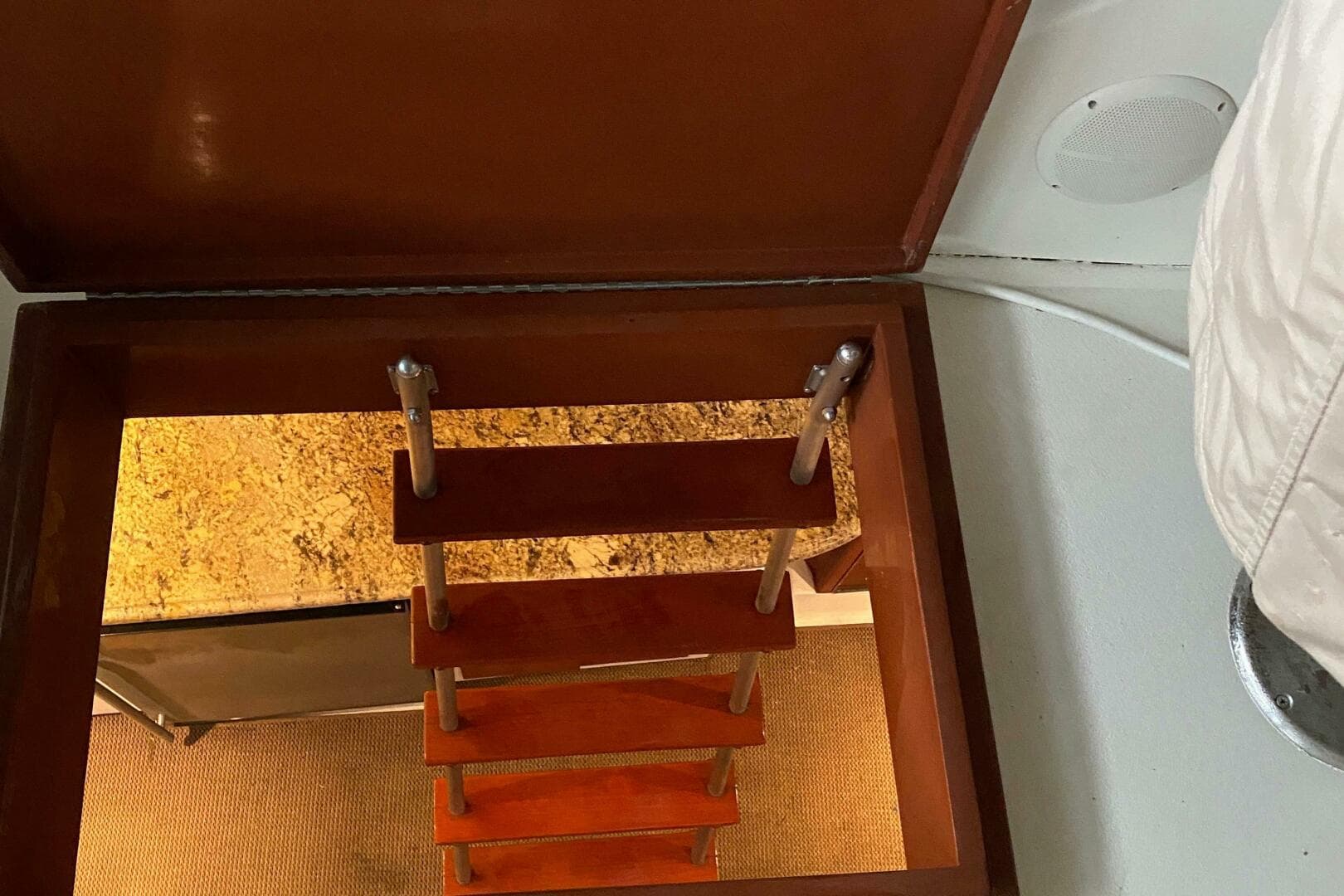 1973 Chris-Craft 47 Commander Flush Deck