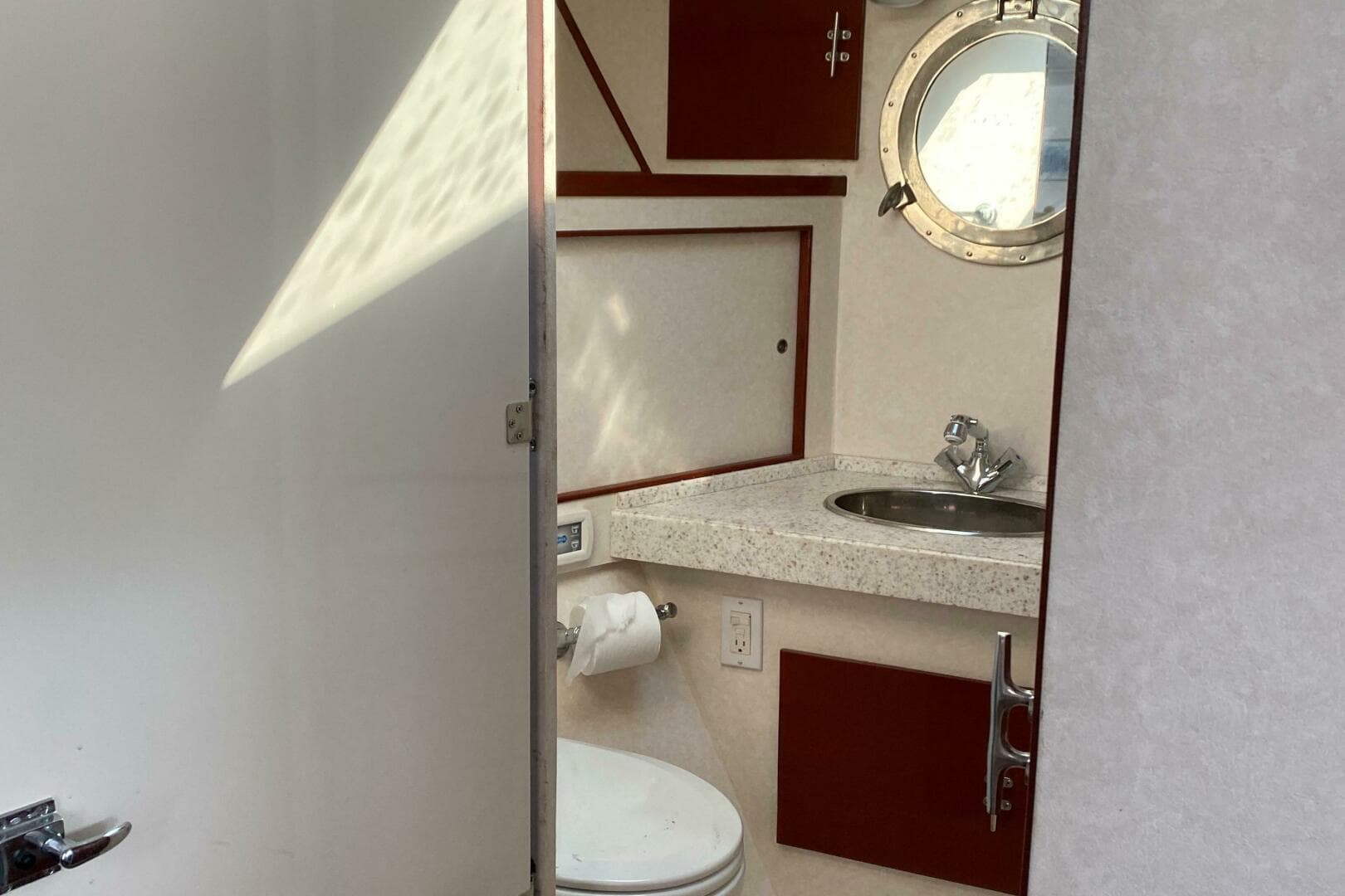 1973 Chris-Craft 47 Commander Flush Deck