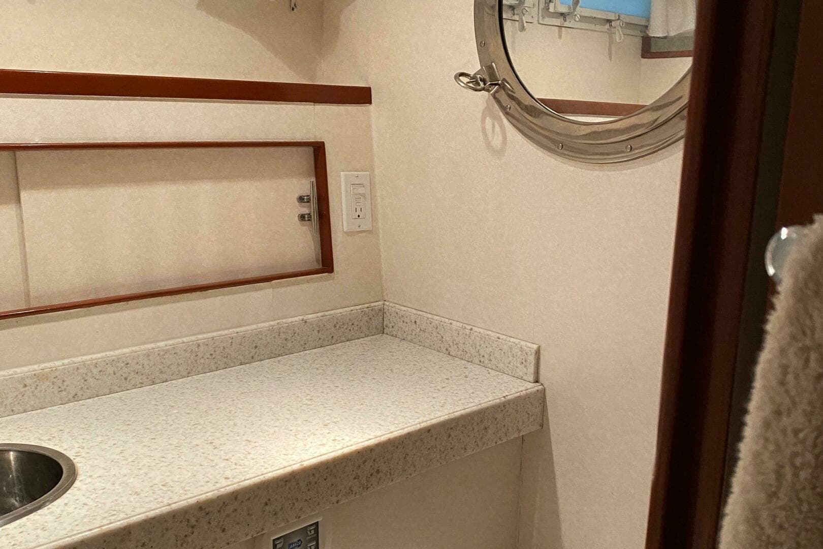 1973 Chris-Craft 47 Commander Flush Deck